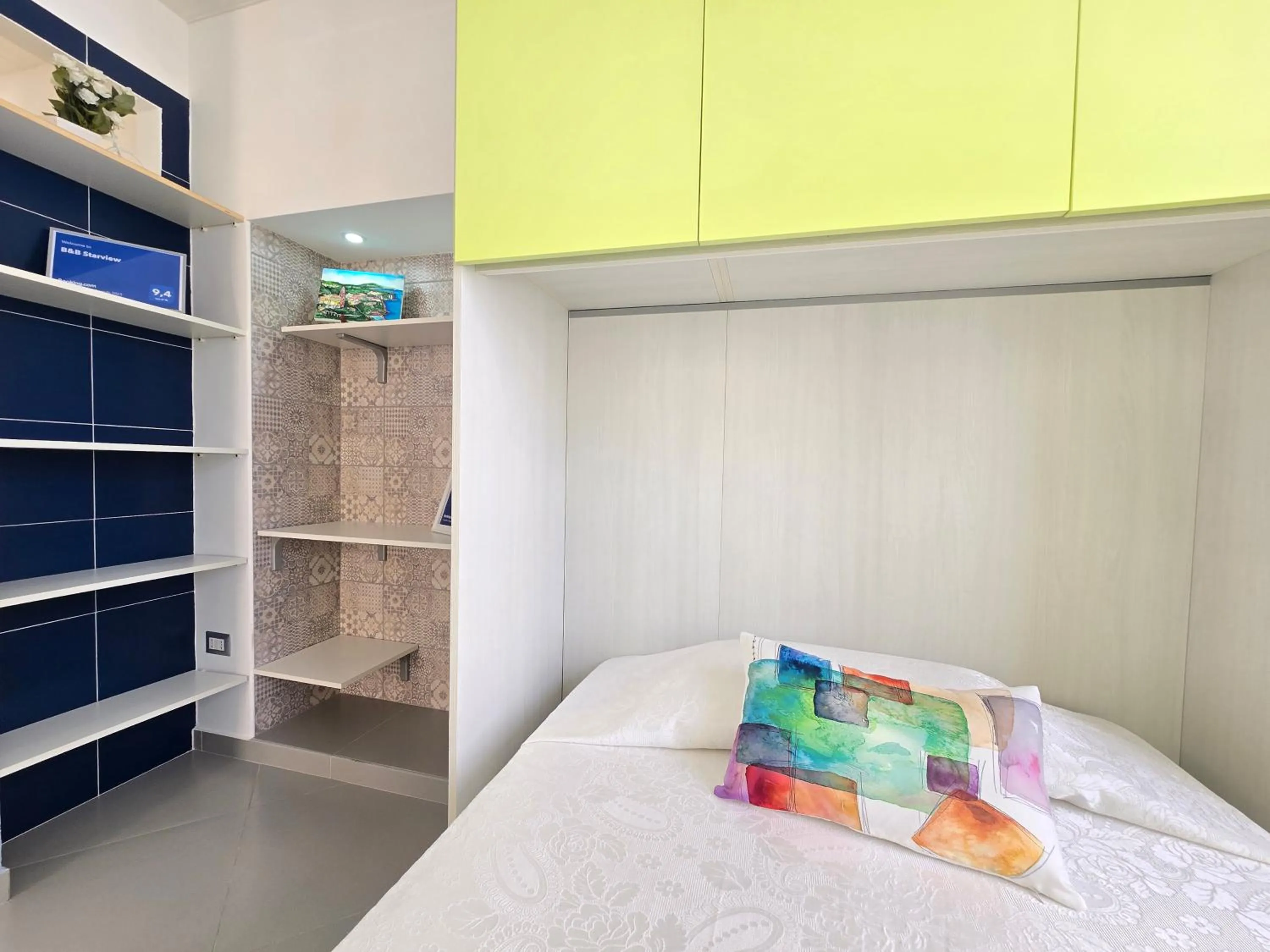 Bed in Starview Apartment - Comfy Apt by the center