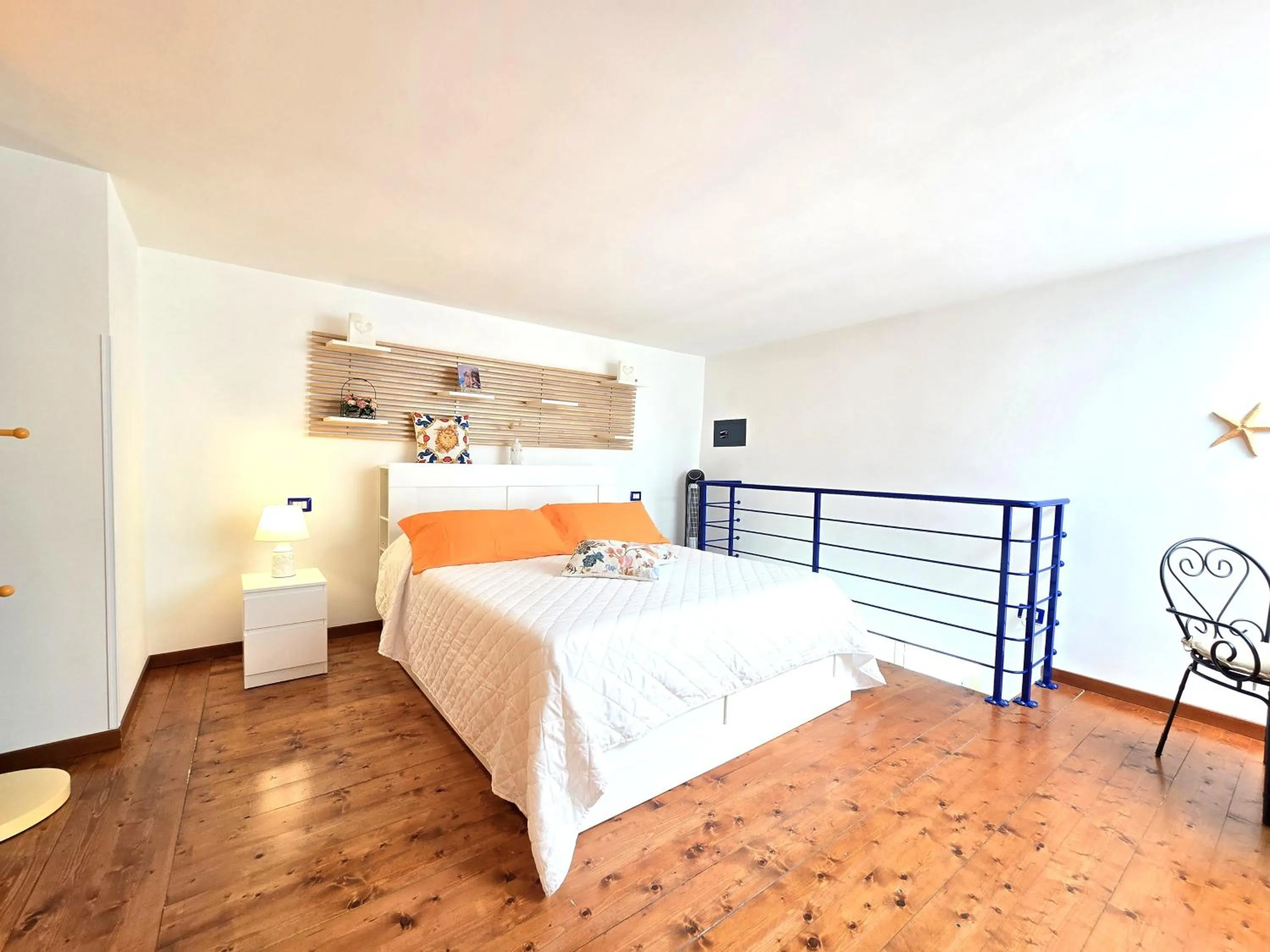 Bed in Starview Apartment - Comfy Apt by the center