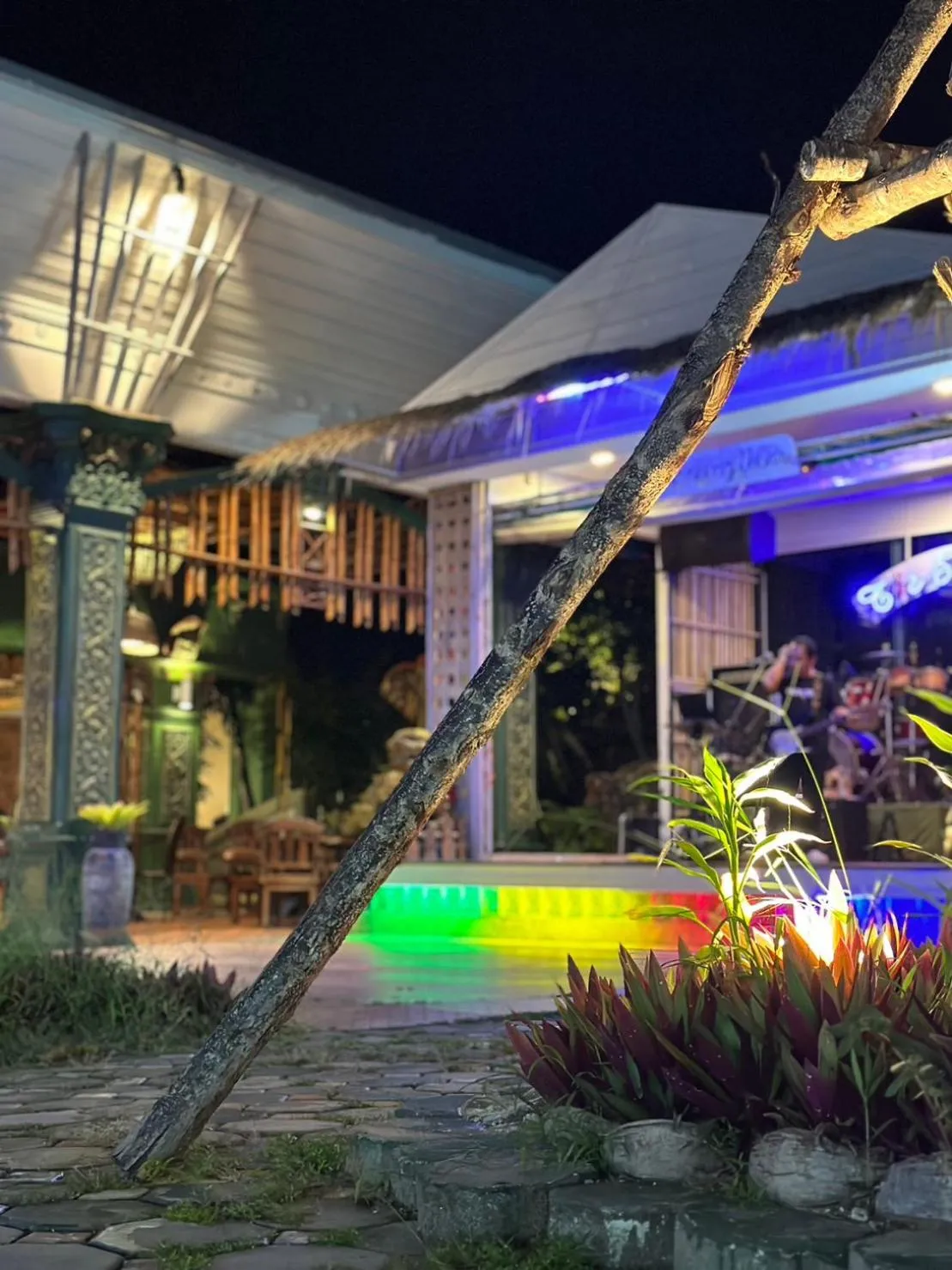 Evening entertainment in Kata Garden Resort SHA Extra Plus