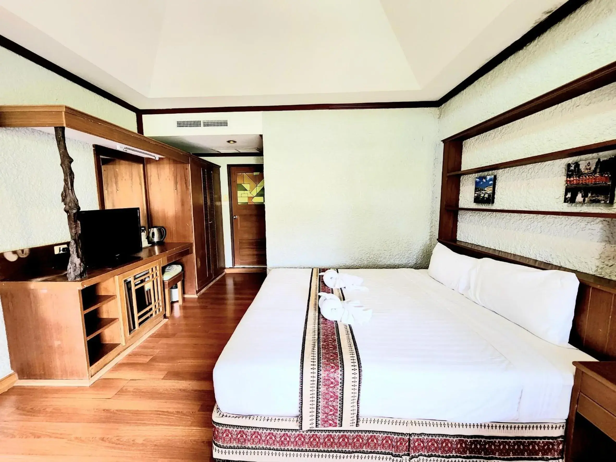 Photo of the whole room, Bed in Kata Garden Resort SHA Extra Plus Photo of the whole room, Bed in Kata Garden Resort SHA Extra Plus