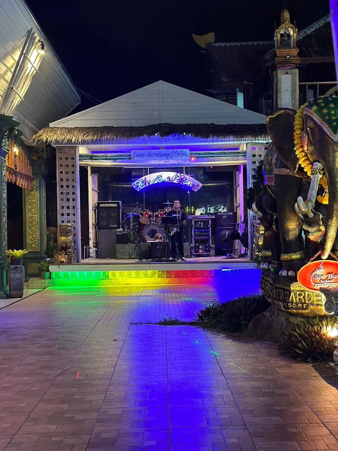 Evening entertainment in Kata Garden Resort SHA Extra Plus