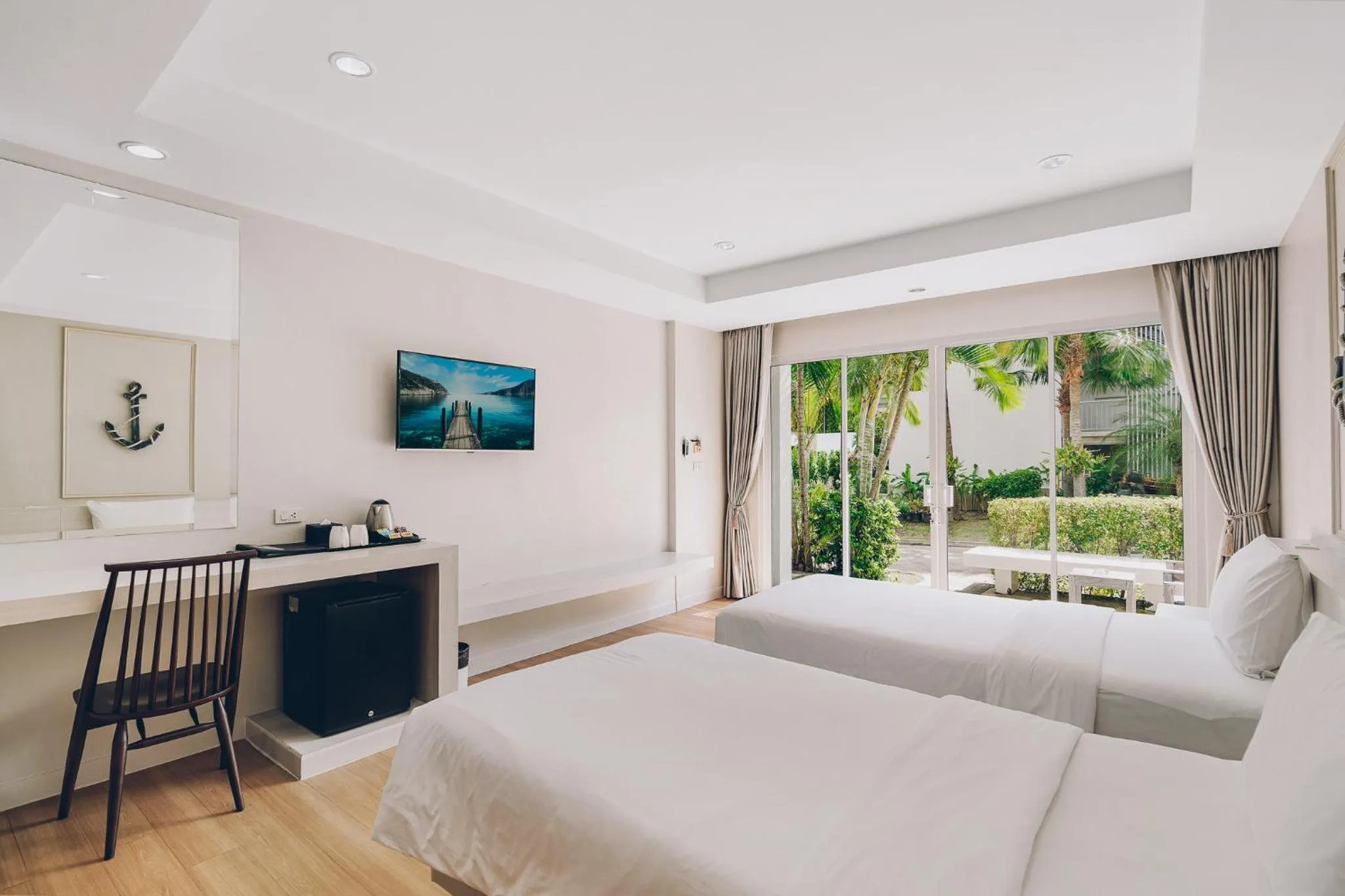 Bedroom, Bed in Combo Beach Hotel Samui