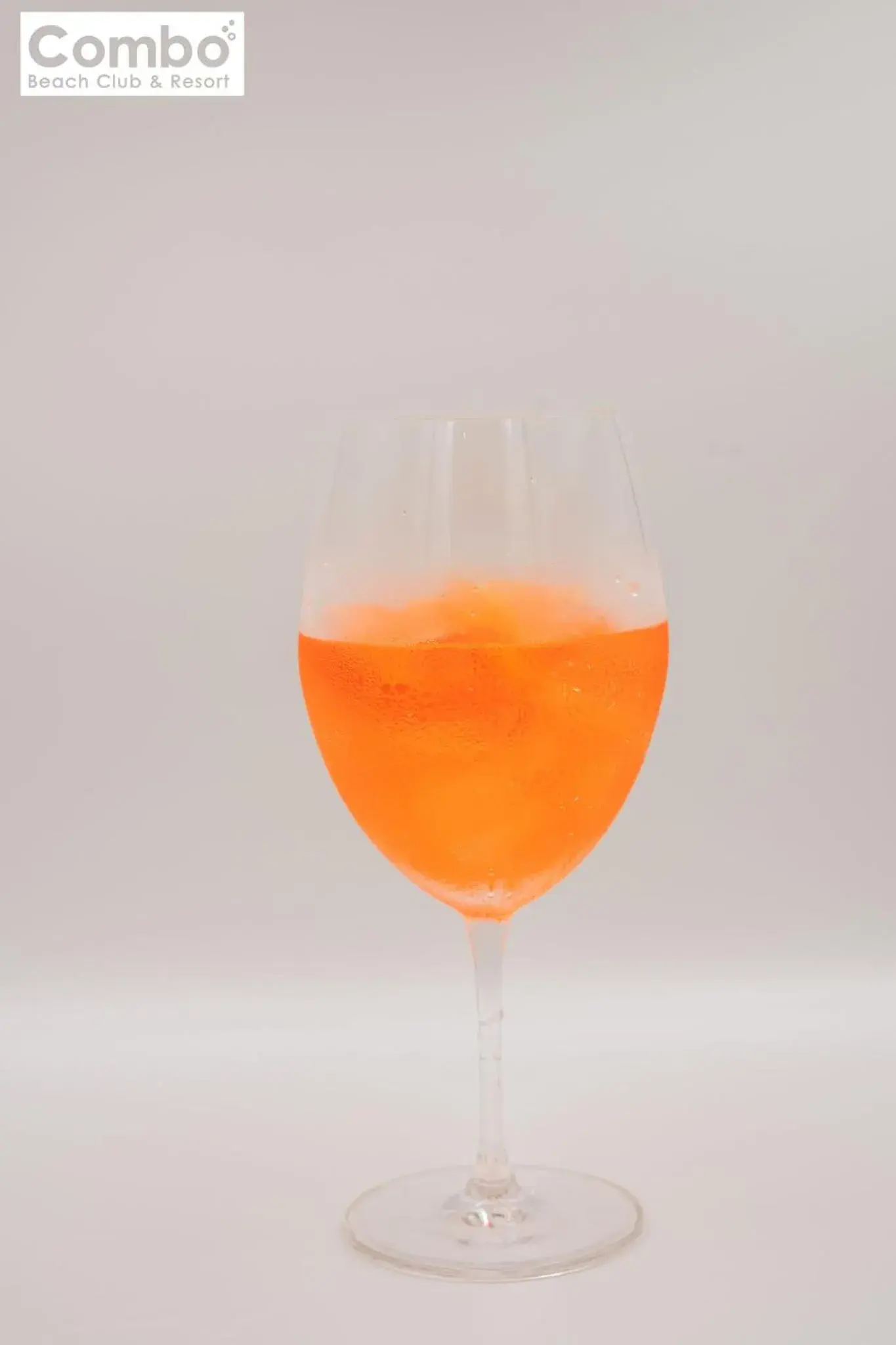 Lounge or bar in Combo Beach Hotel Samui Lounge or bar in Combo Beach Hotel Samui