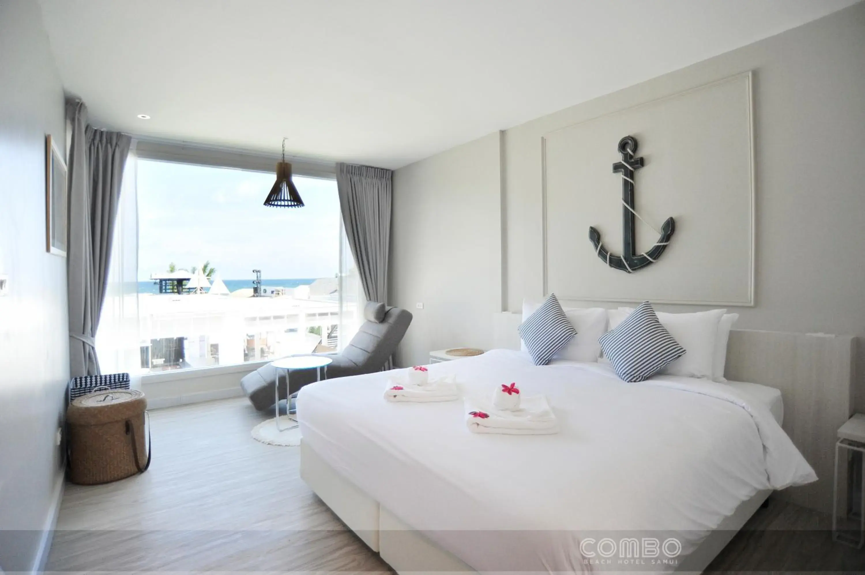 Bedroom, Bed in Combo Beach Hotel Samui Bedroom, Bed in Combo Beach Hotel Samui