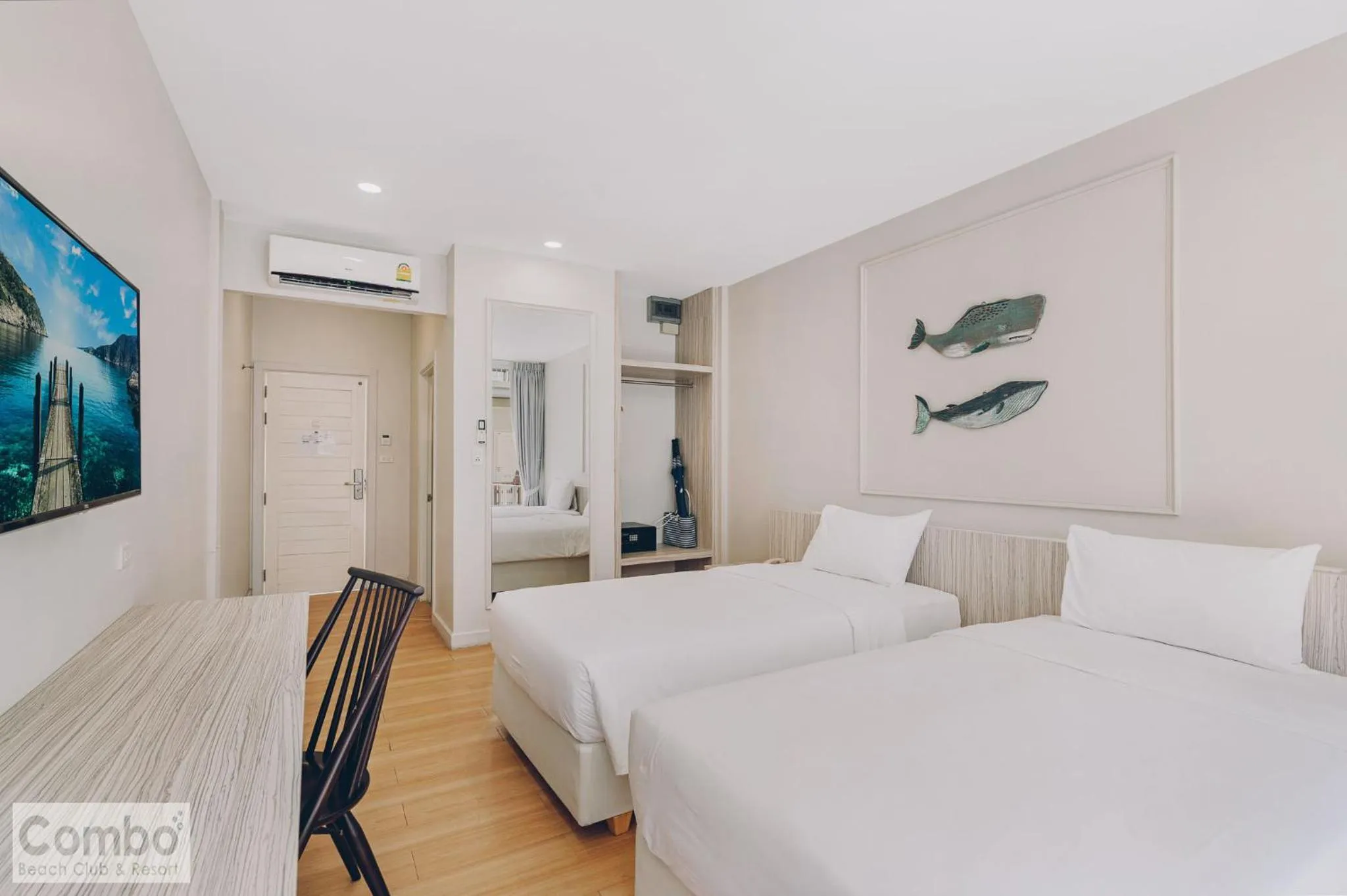 Bedroom, Bed in Combo Beach Hotel Samui