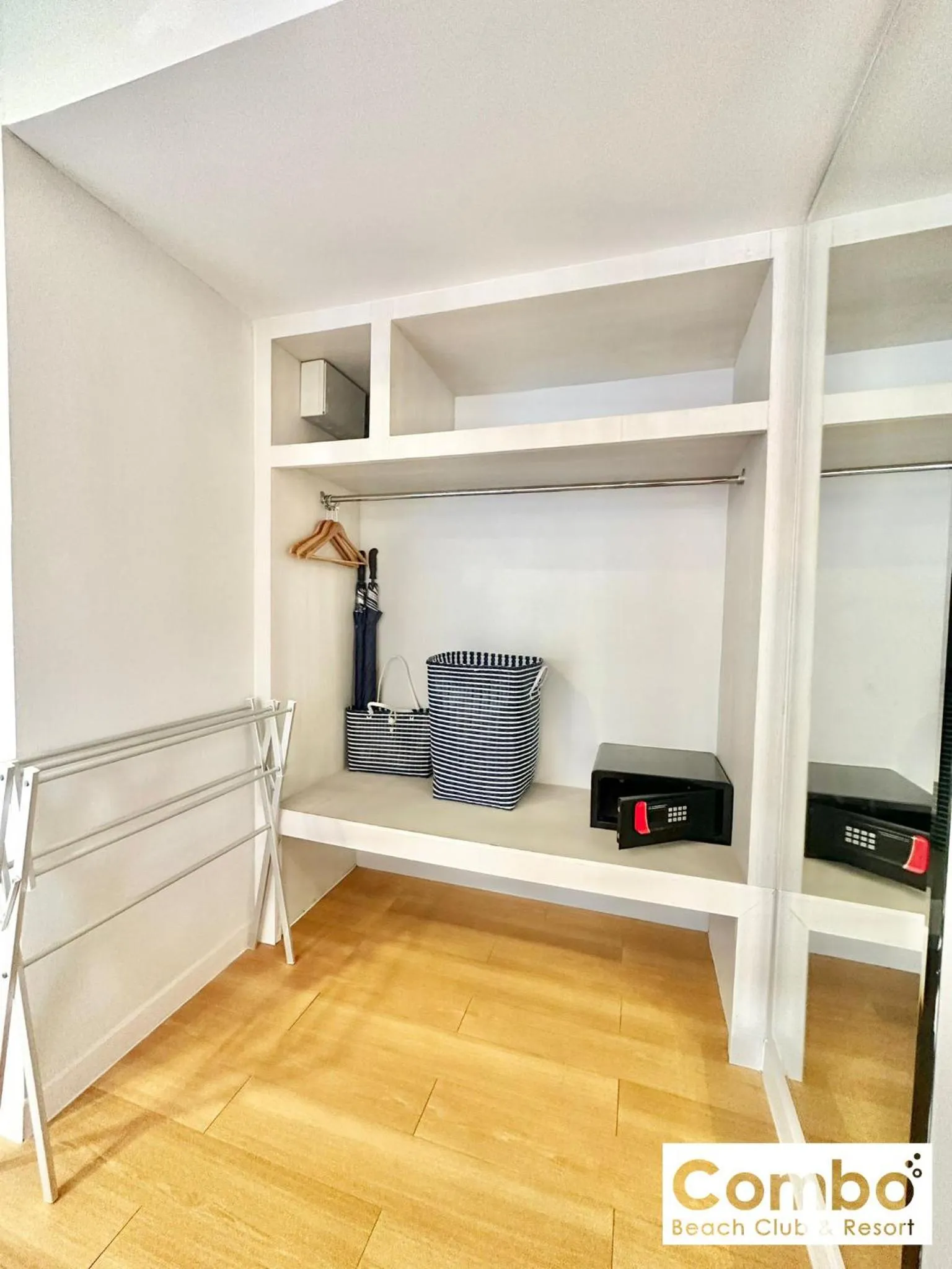 safe in Combo Beach Hotel Samui