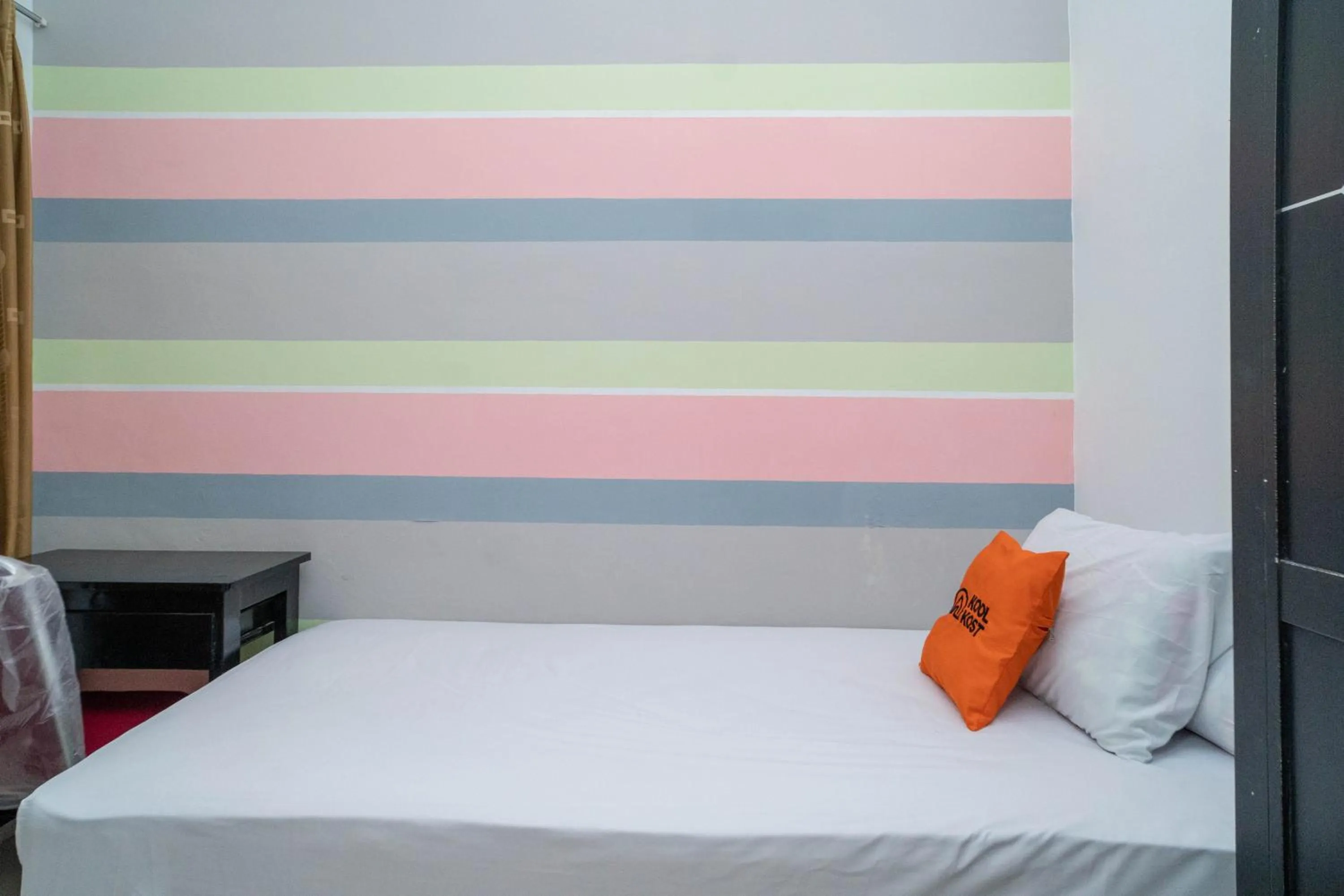 KoolKost Syariah @ Jl Kelapa Dua Raya Tangerang (Minimum Stay 6 Nights)