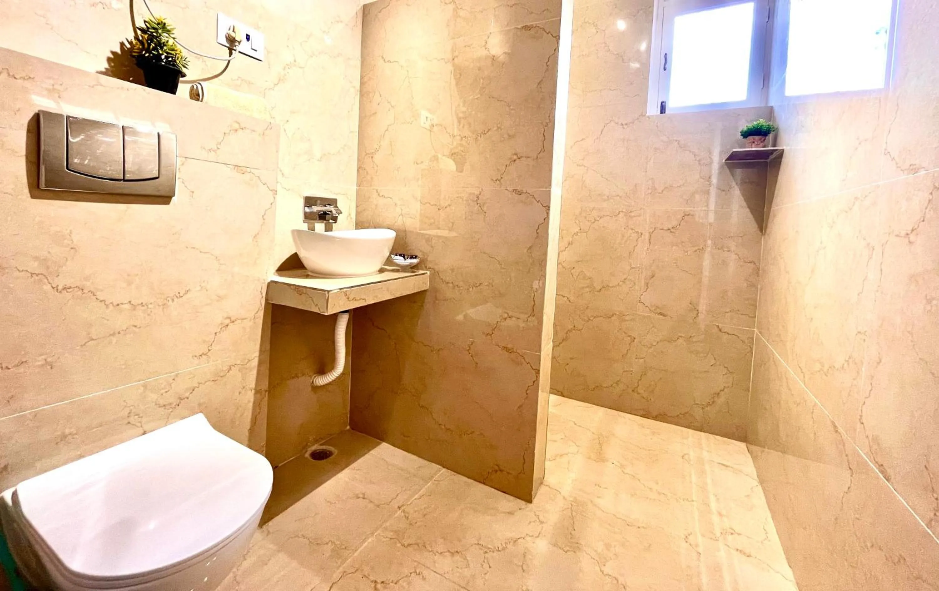 Shower in Ganga Vatika Boutique Hotel, Rishikesh