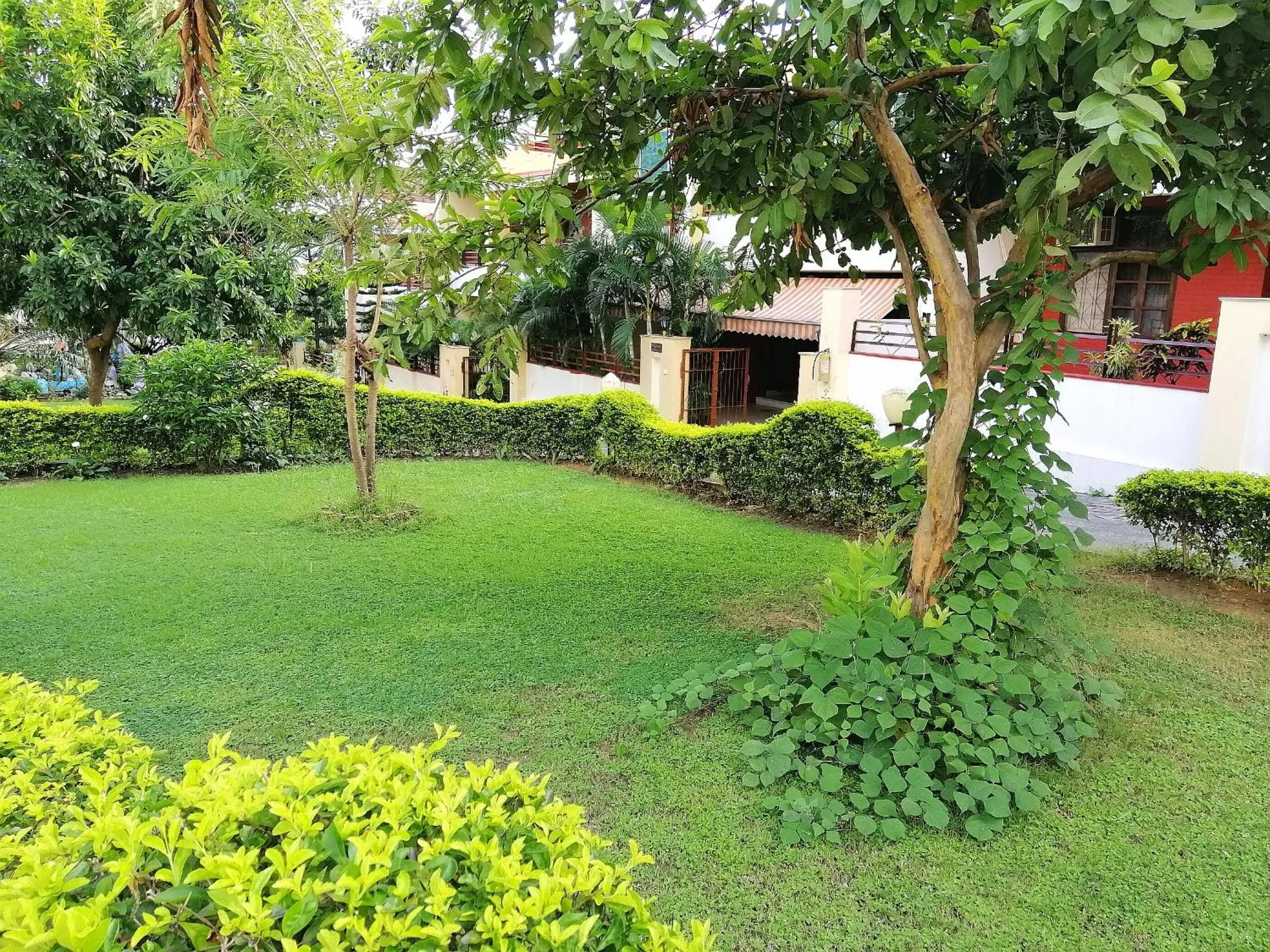 Property building in Ganga Vatika Boutique Hotel, Rishikesh