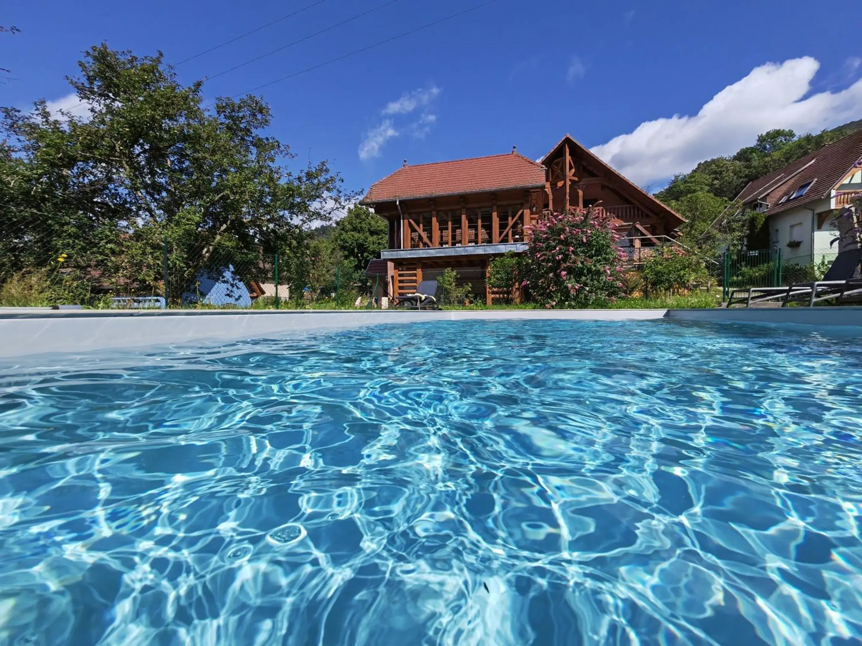 Pool view in Maison d'hôtes La Cerisaie Pool view in Maison d'hôtes La Cerisaie