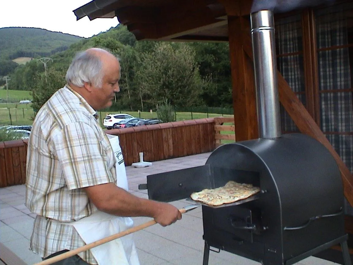 Kitchen or kitchenette in Maison d'hôtes La Cerisaie