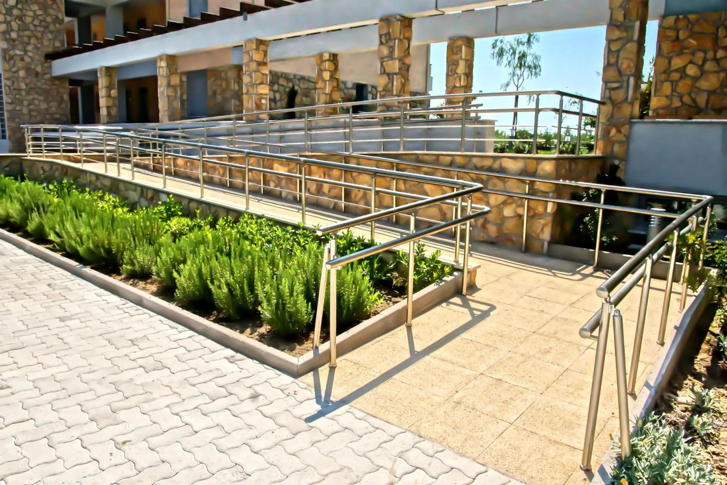 Facade/entrance in Cavos Fokidos