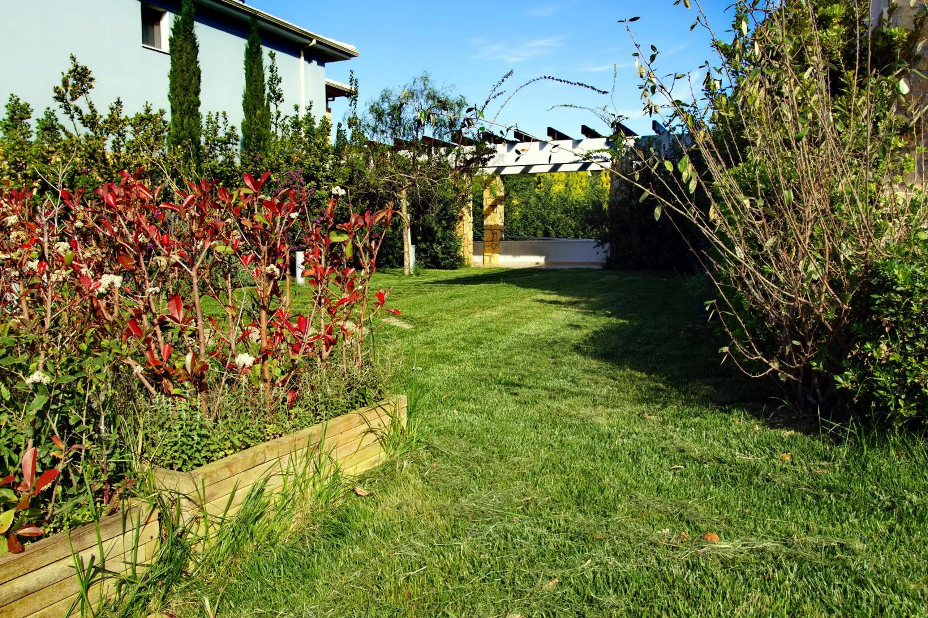 Property building in Cavos Fokidos