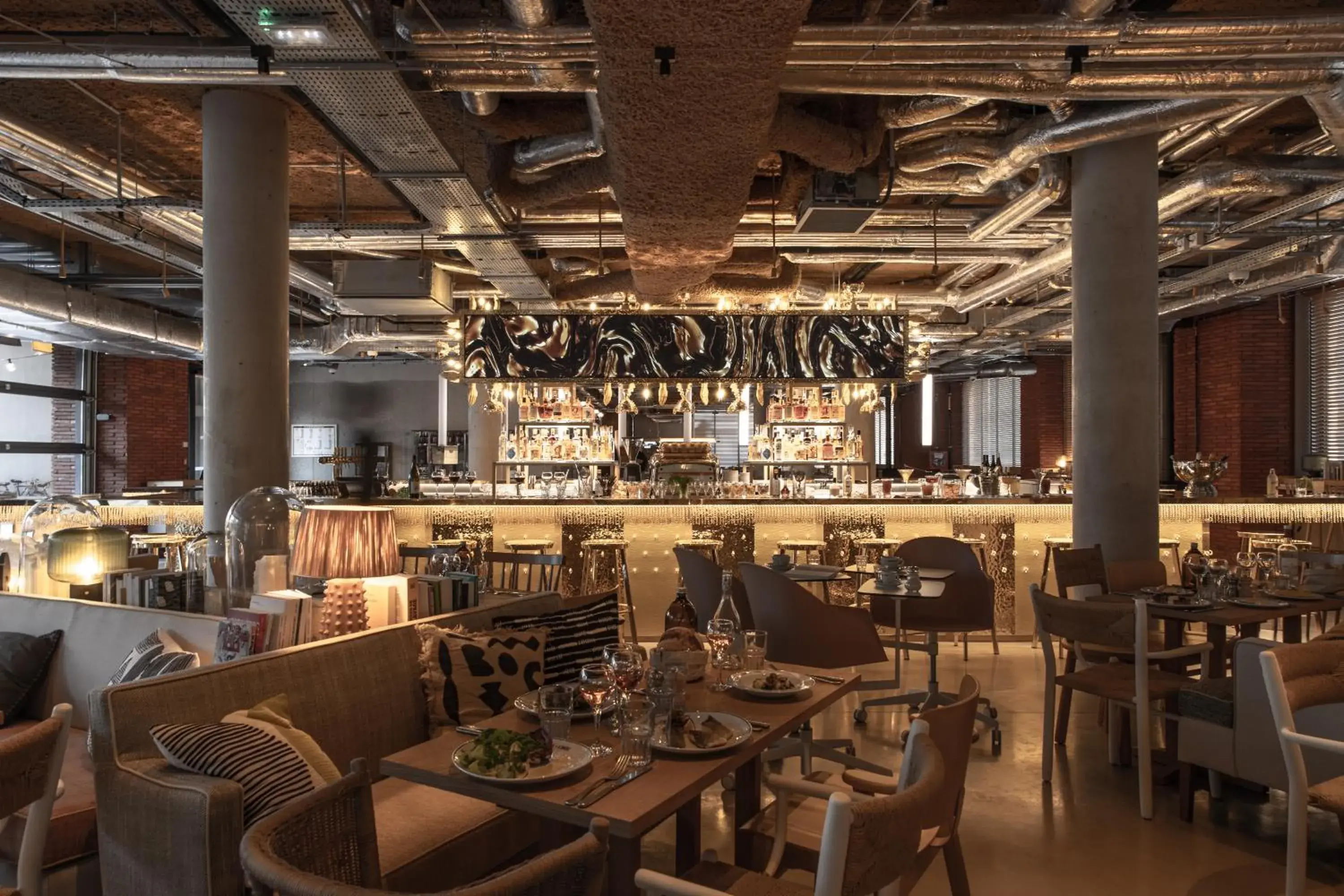 Restaurant/places to eat in MOB House Restaurant/places to eat in MOB House