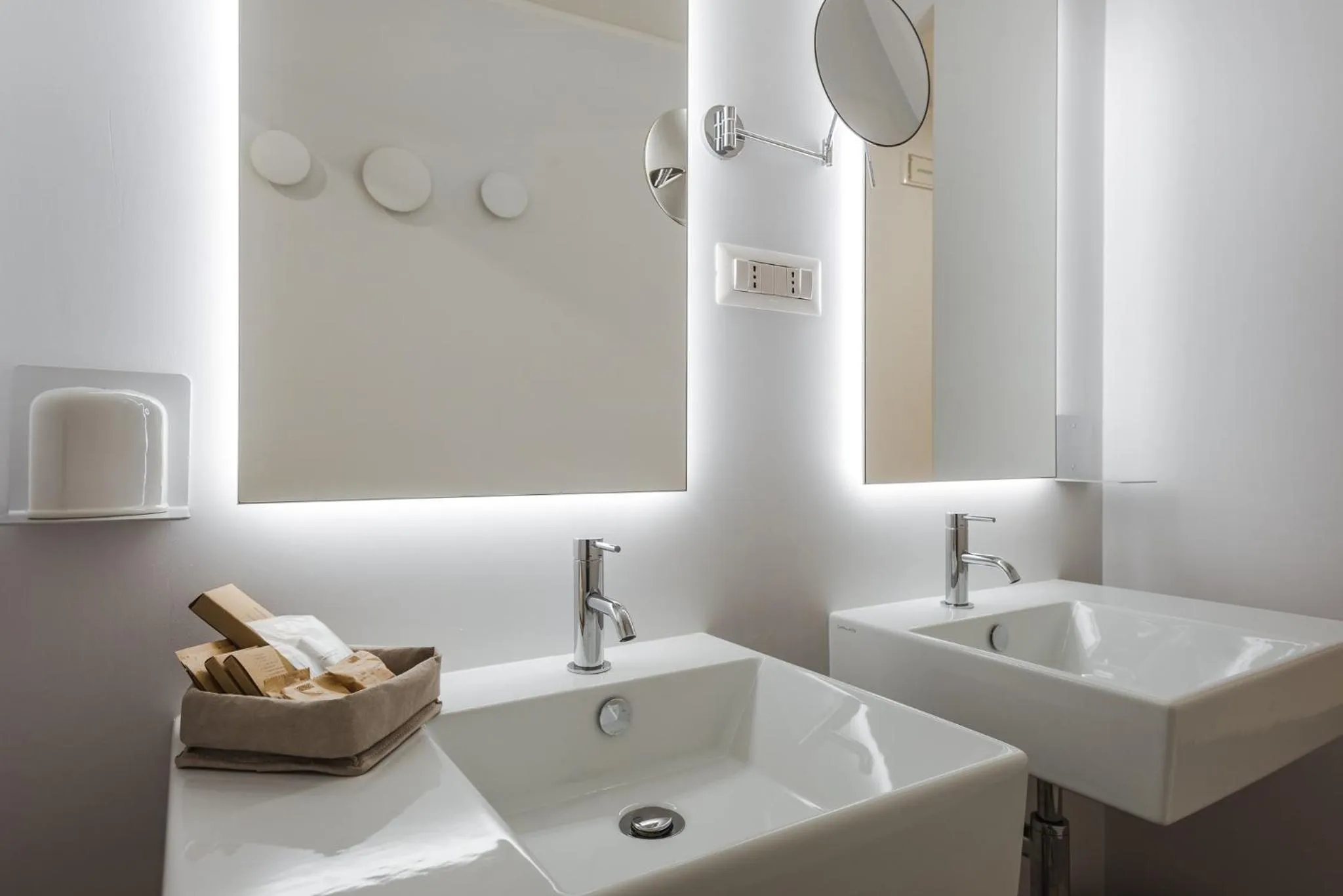 Bathroom in Nikis Collection Navona
