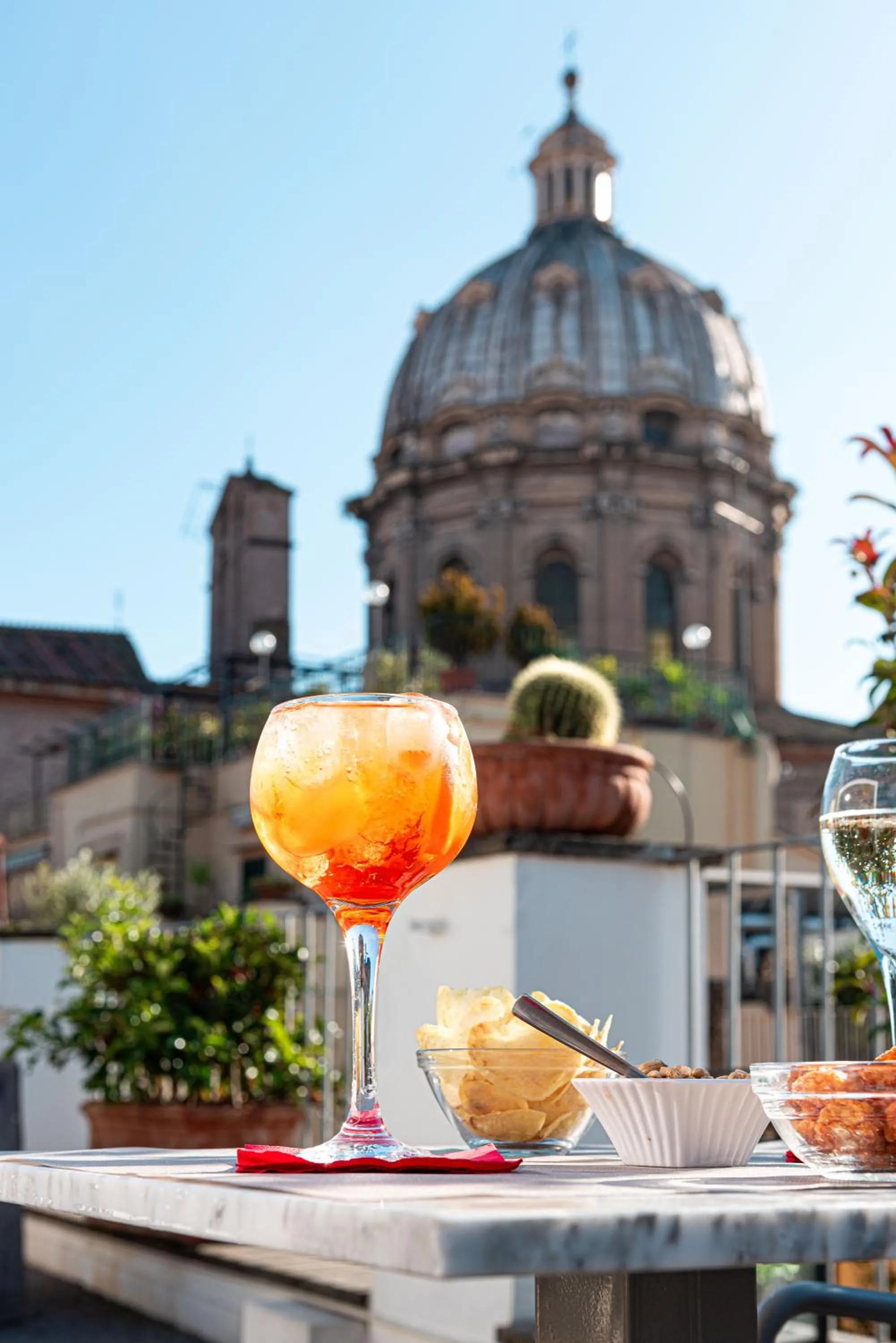 Food and drinks in Nikis Collection Navona