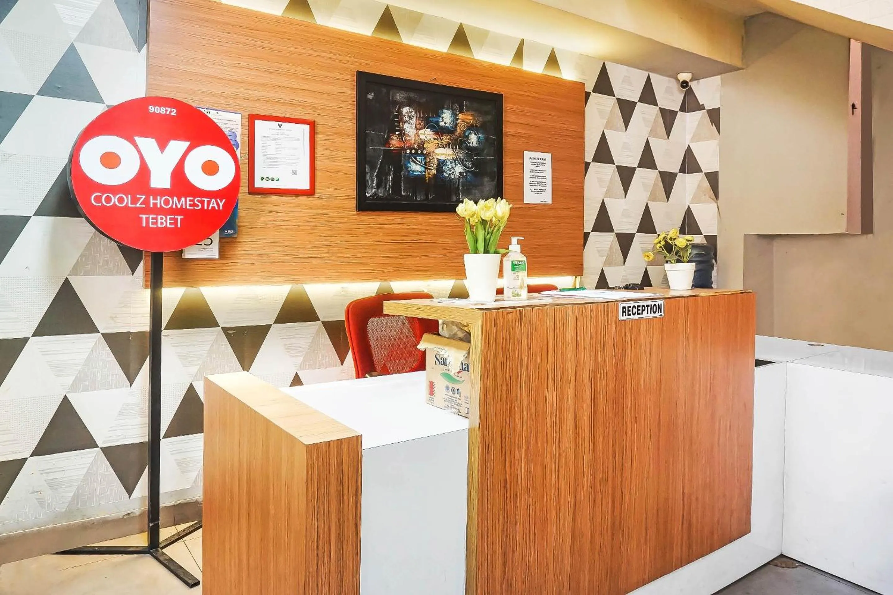 Lobby or reception in OYO 90872 Coolz Homestay Tebet Near TIS Square Near TIS Square