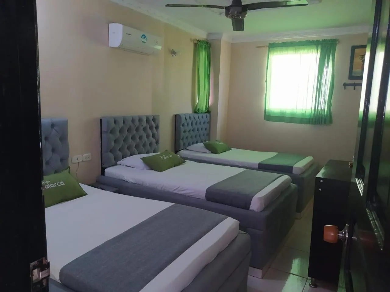 Bed in Hotel Calarca N2