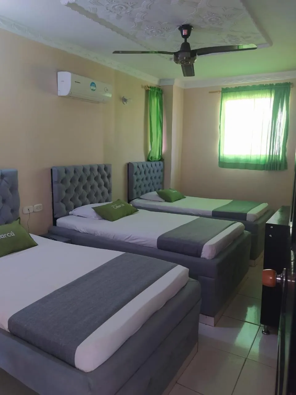 Bed in Hotel Calarca N2