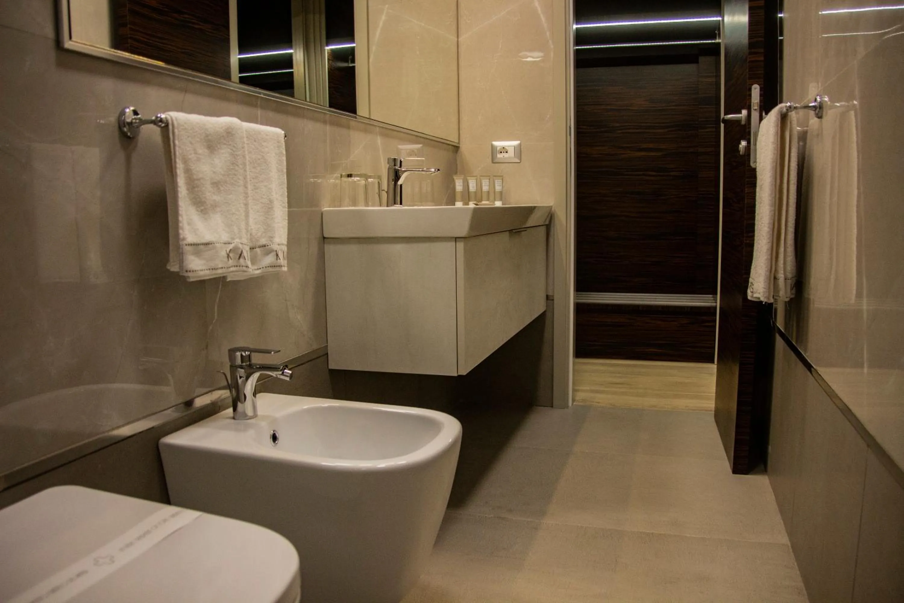 Bathroom in Kairos Resort & SPA