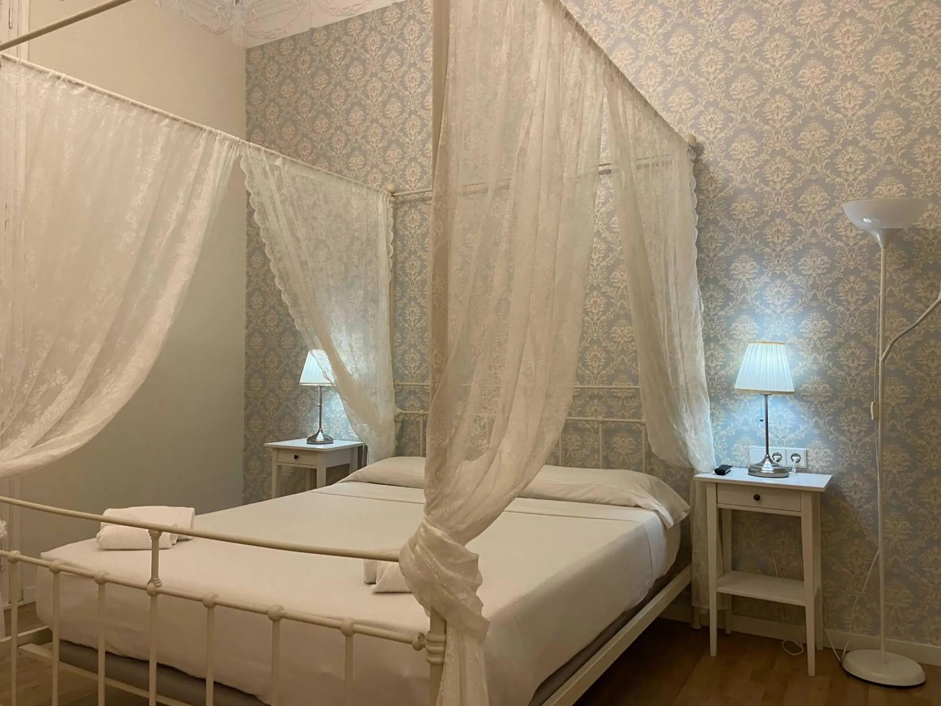 Economy Double Room in Lumine Luxury Suites by gaiarooms Economy Double Room in Lumine Luxury Suites by gaiarooms