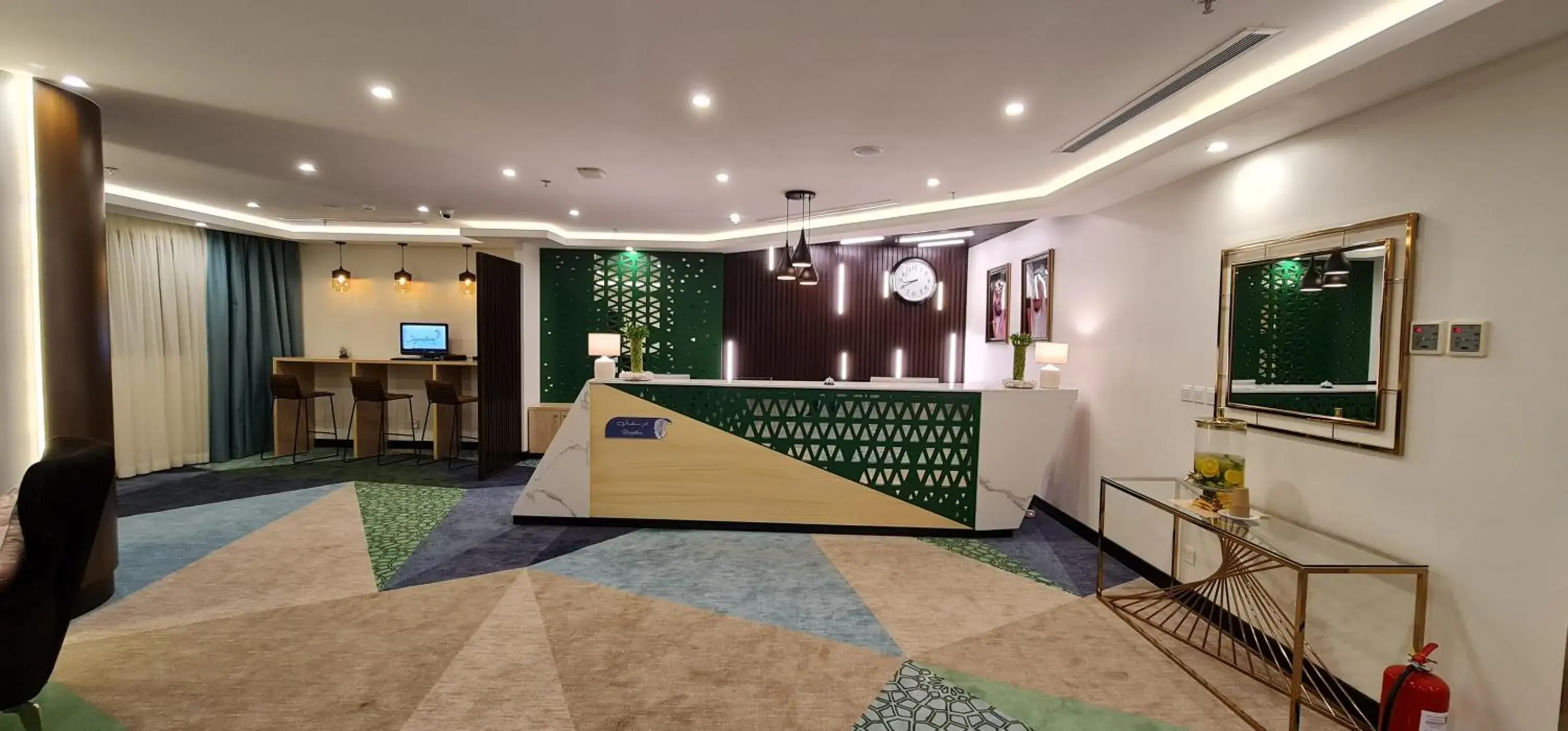 Lobby or reception in Signature Guest Hotel فندق إمضاء النزيل الفندقية Lobby or reception in Signature Guest Hotel فندق إمضاء النزيل الفندقية