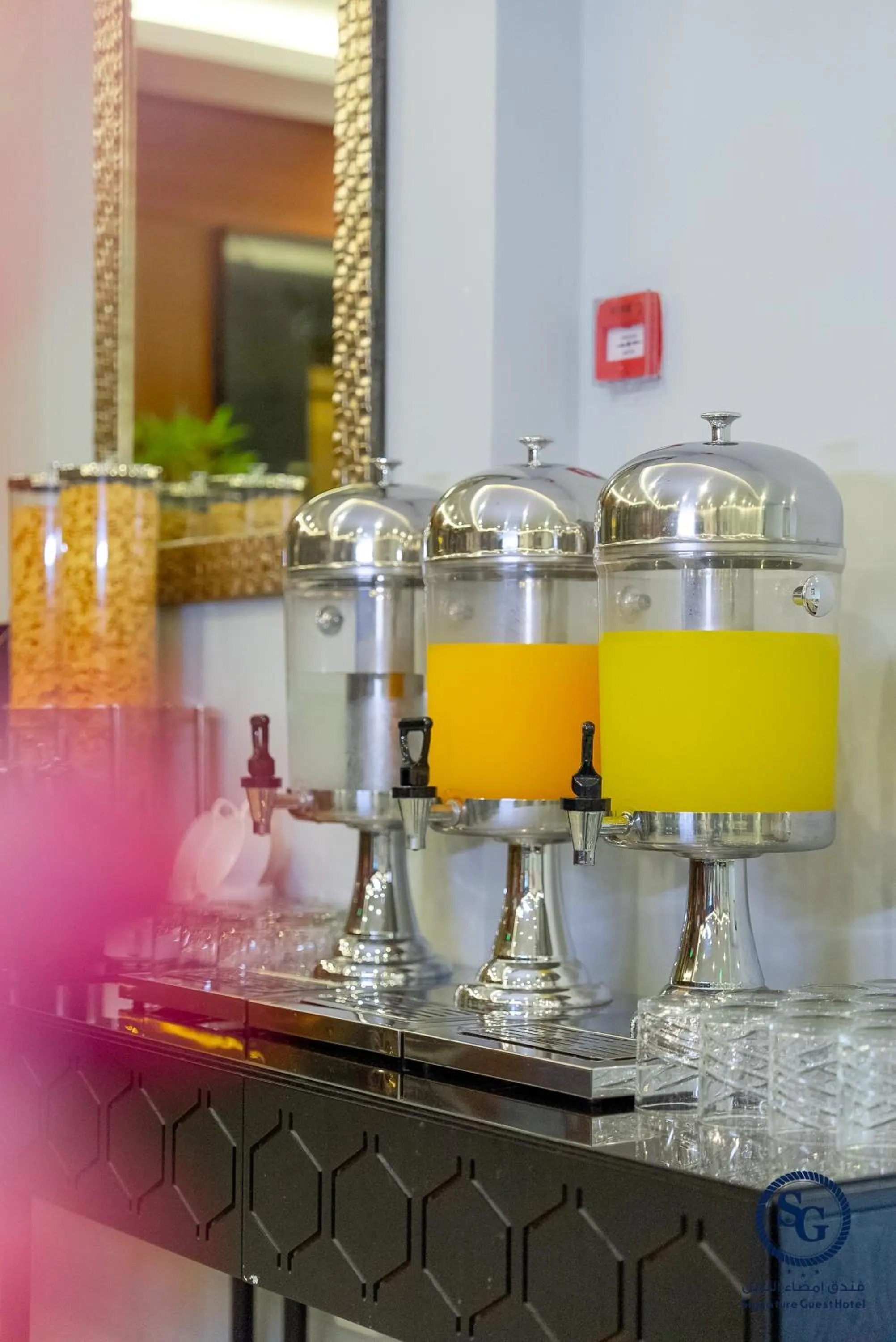 Restaurant/places to eat in Signature Guest Hotel فندق إمضاء النزيل الفندقية