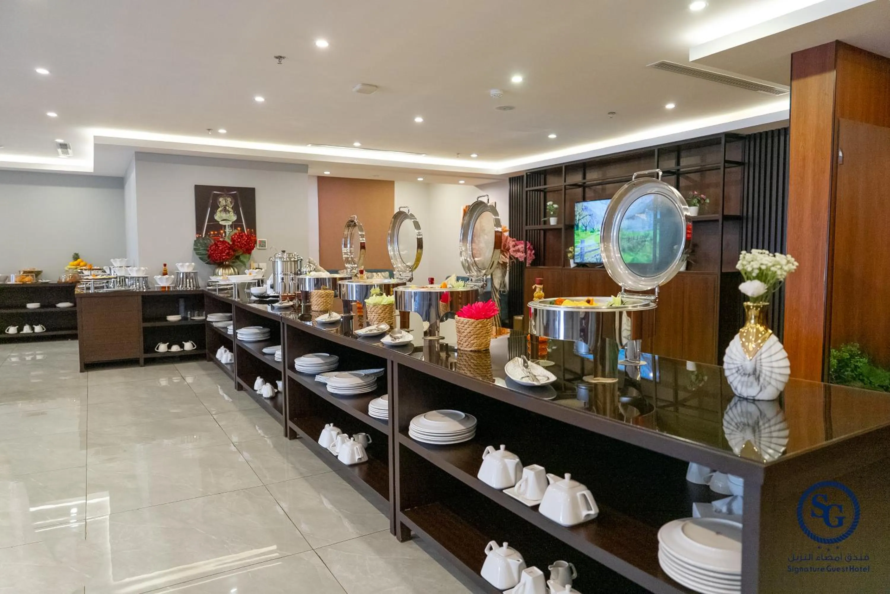 Buffet breakfast in Signature Guest Hotel فندق إمضاء النزيل الفندقية