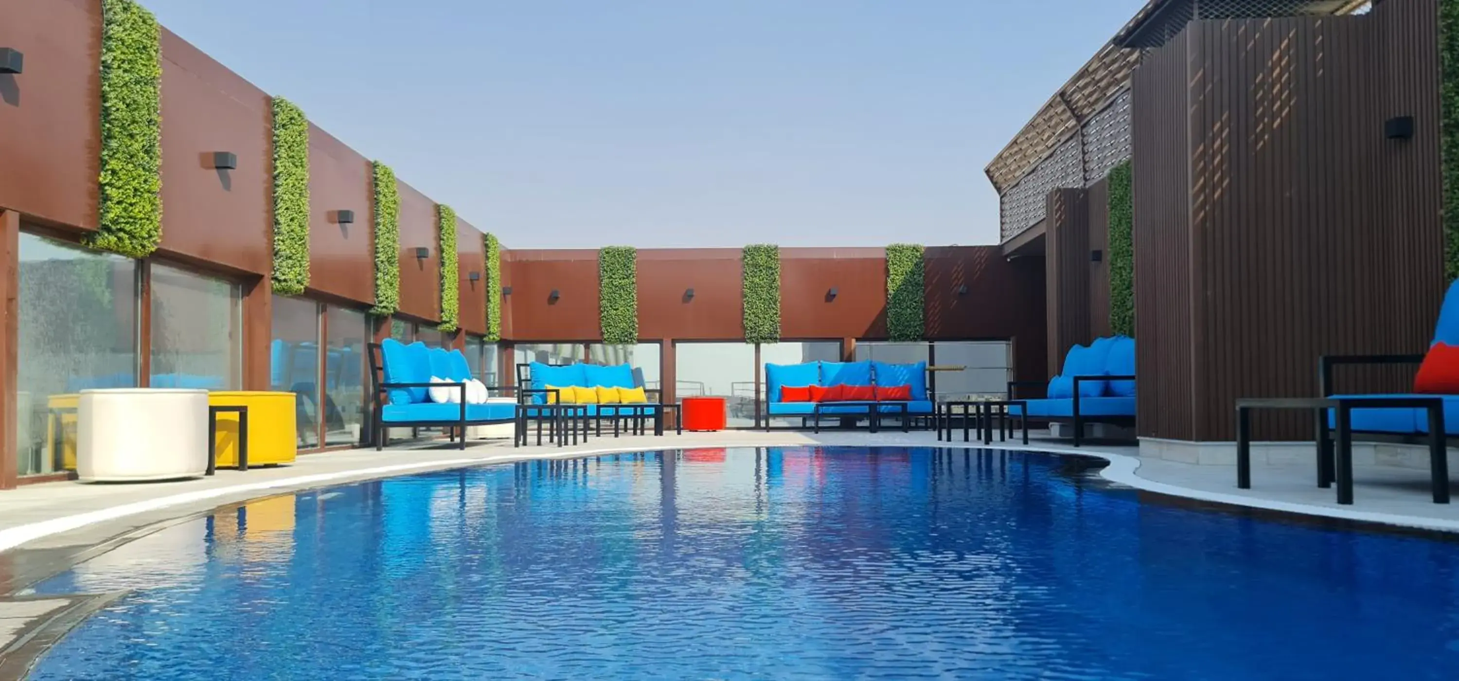 Swimming pool in Signature Guest Hotel فندق إمضاء النزيل الفندقية Swimming pool in Signature Guest Hotel فندق إمضاء النزيل الفندقية