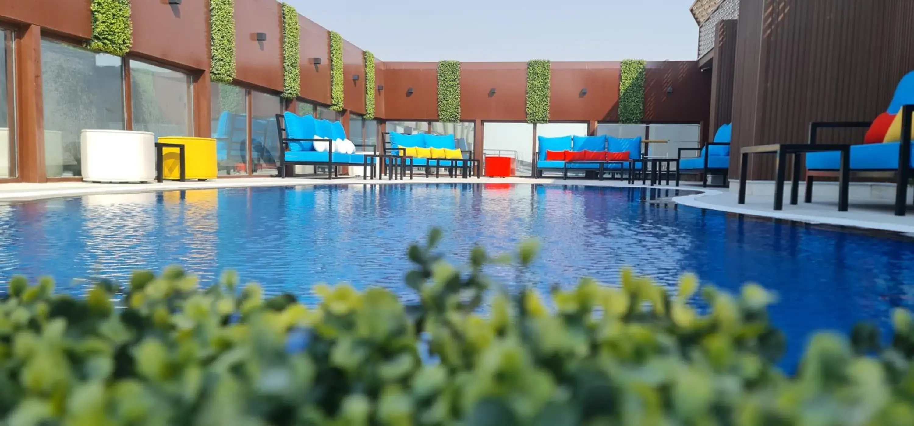 Swimming pool in Signature Guest Hotel فندق إمضاء النزيل الفندقية Swimming pool in Signature Guest Hotel فندق إمضاء النزيل الفندقية