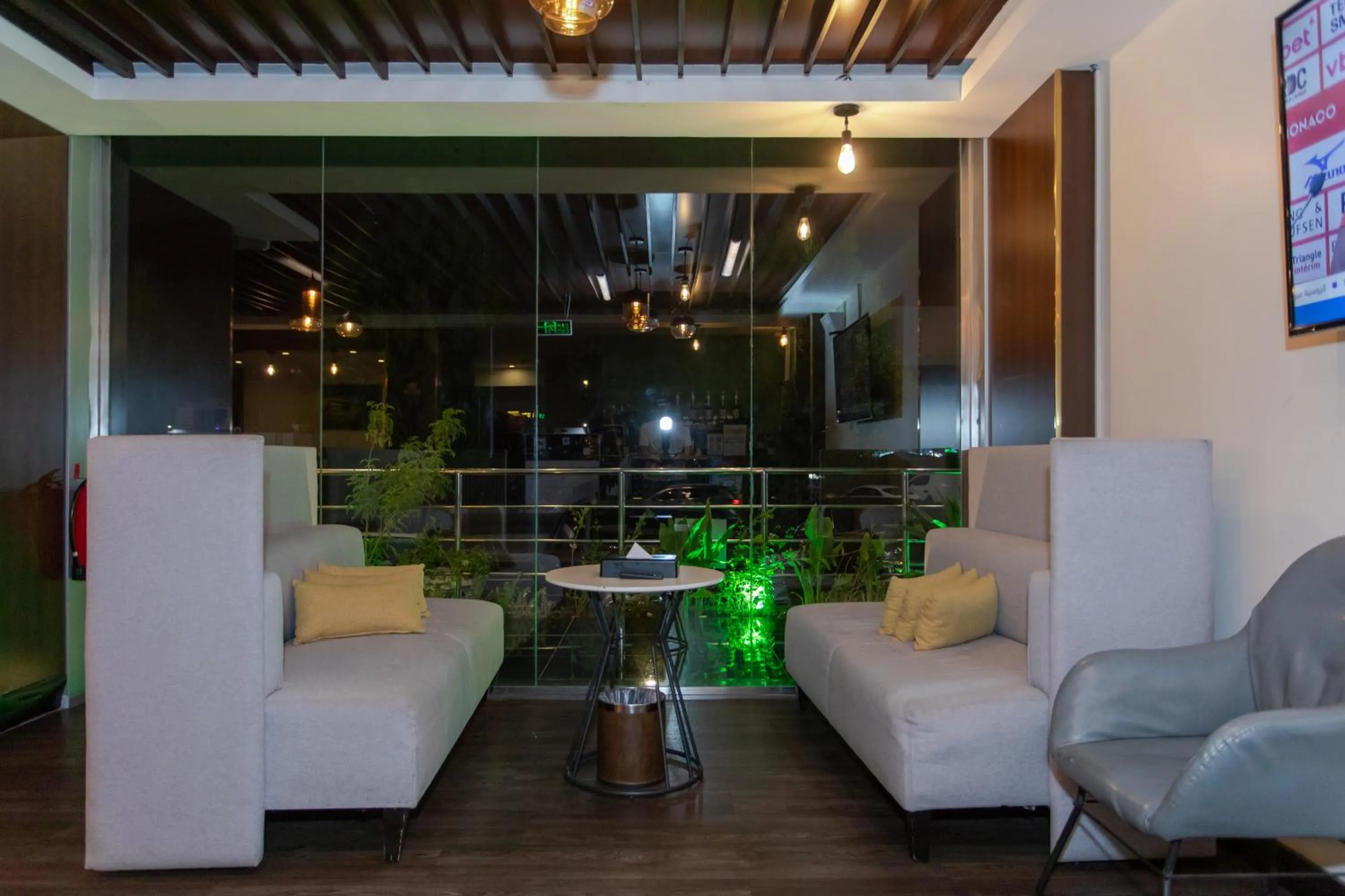 Seating area in Signature Guest Hotel فندق إمضاء النزيل الفندقية