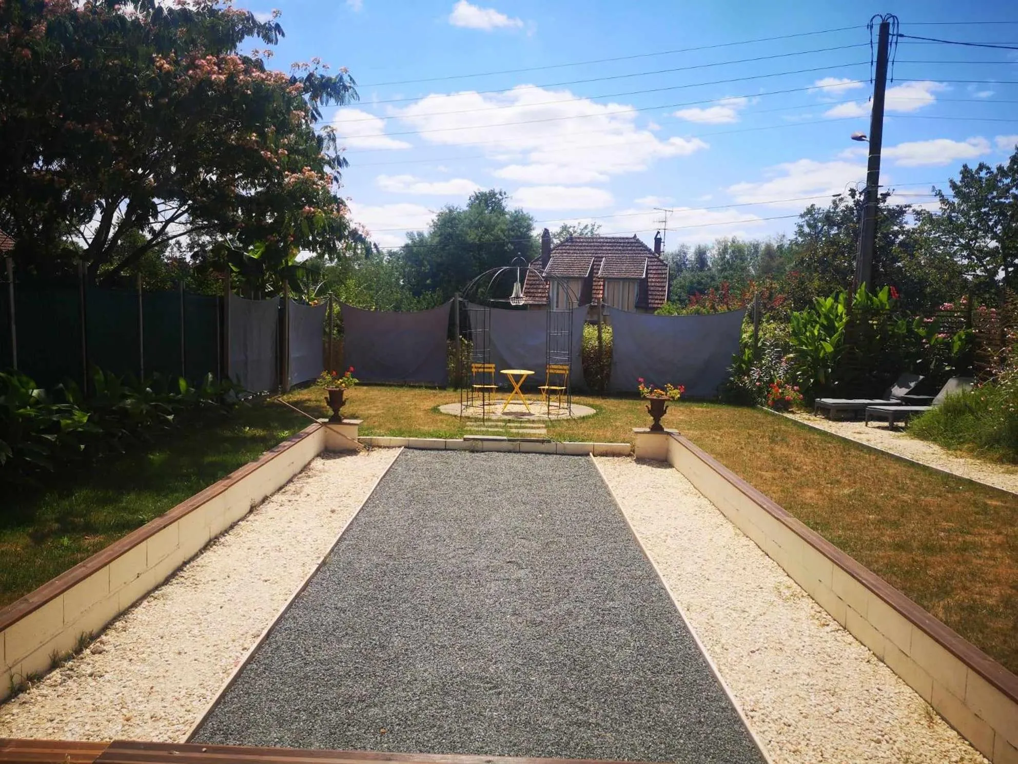 Garden in R & R BERGERAC