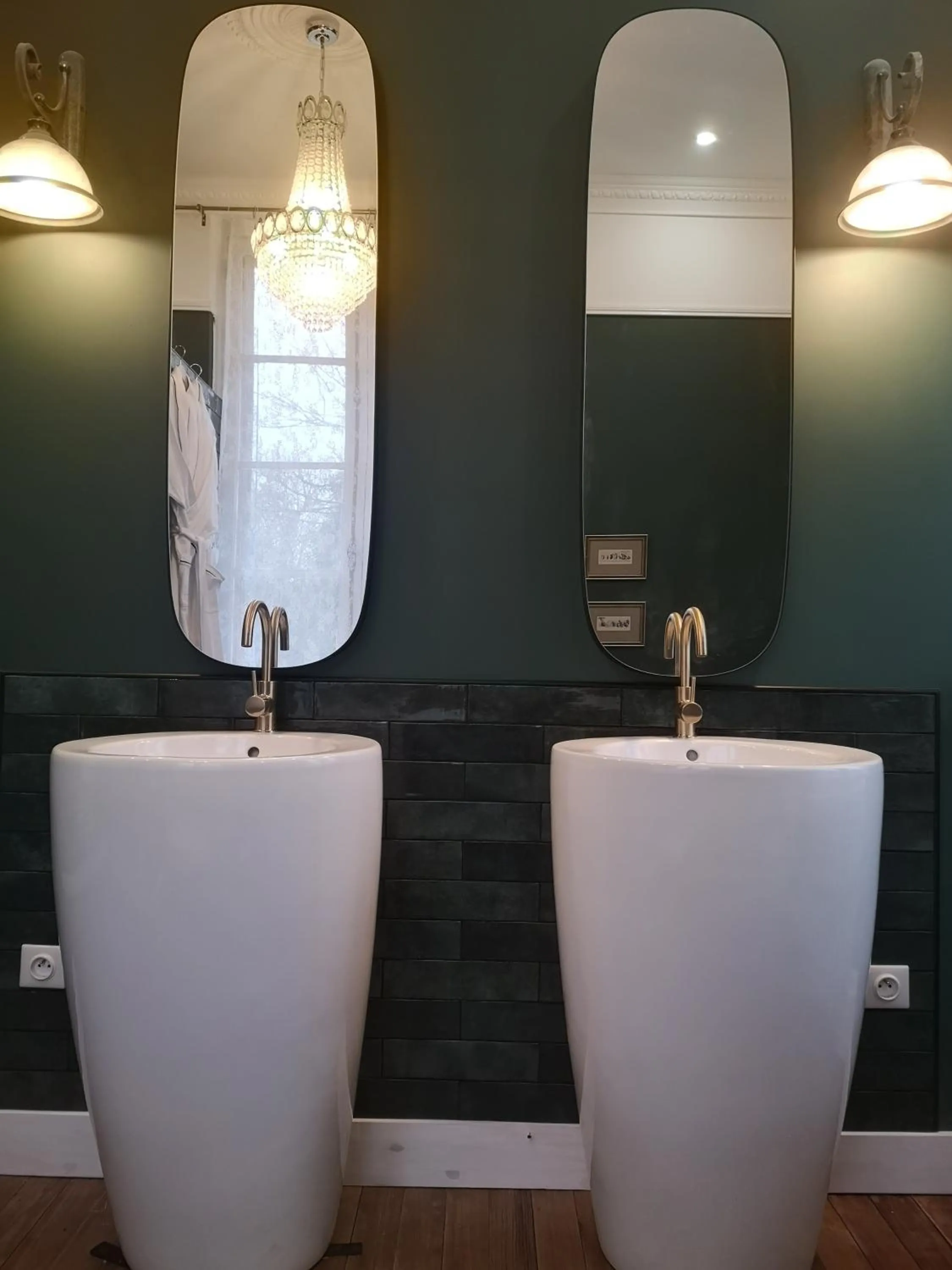 Bathroom in R & R BERGERAC