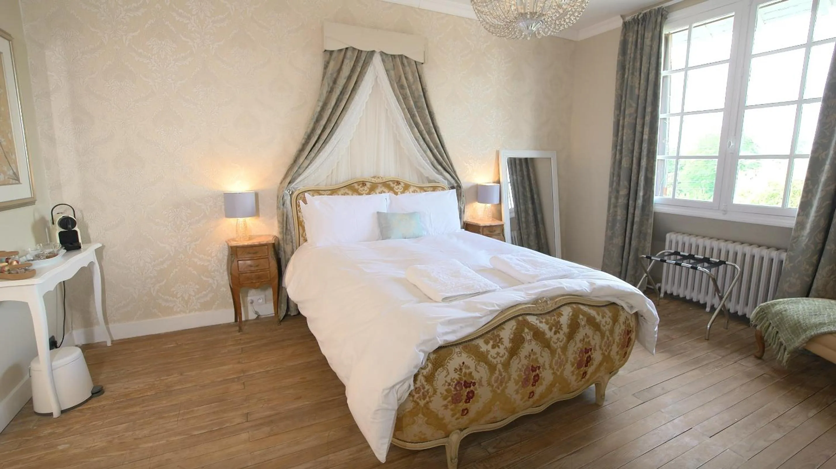 Bed in R & R BERGERAC