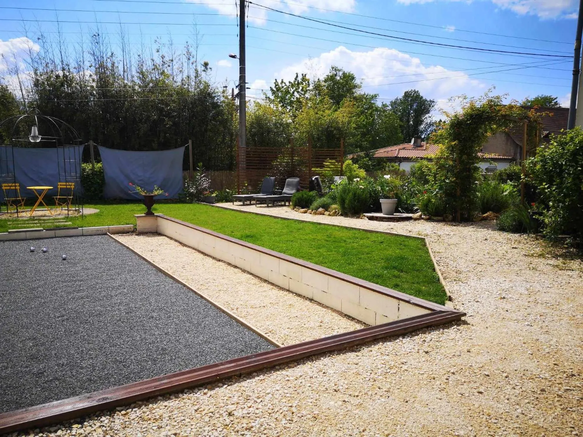 Garden in R & R BERGERAC