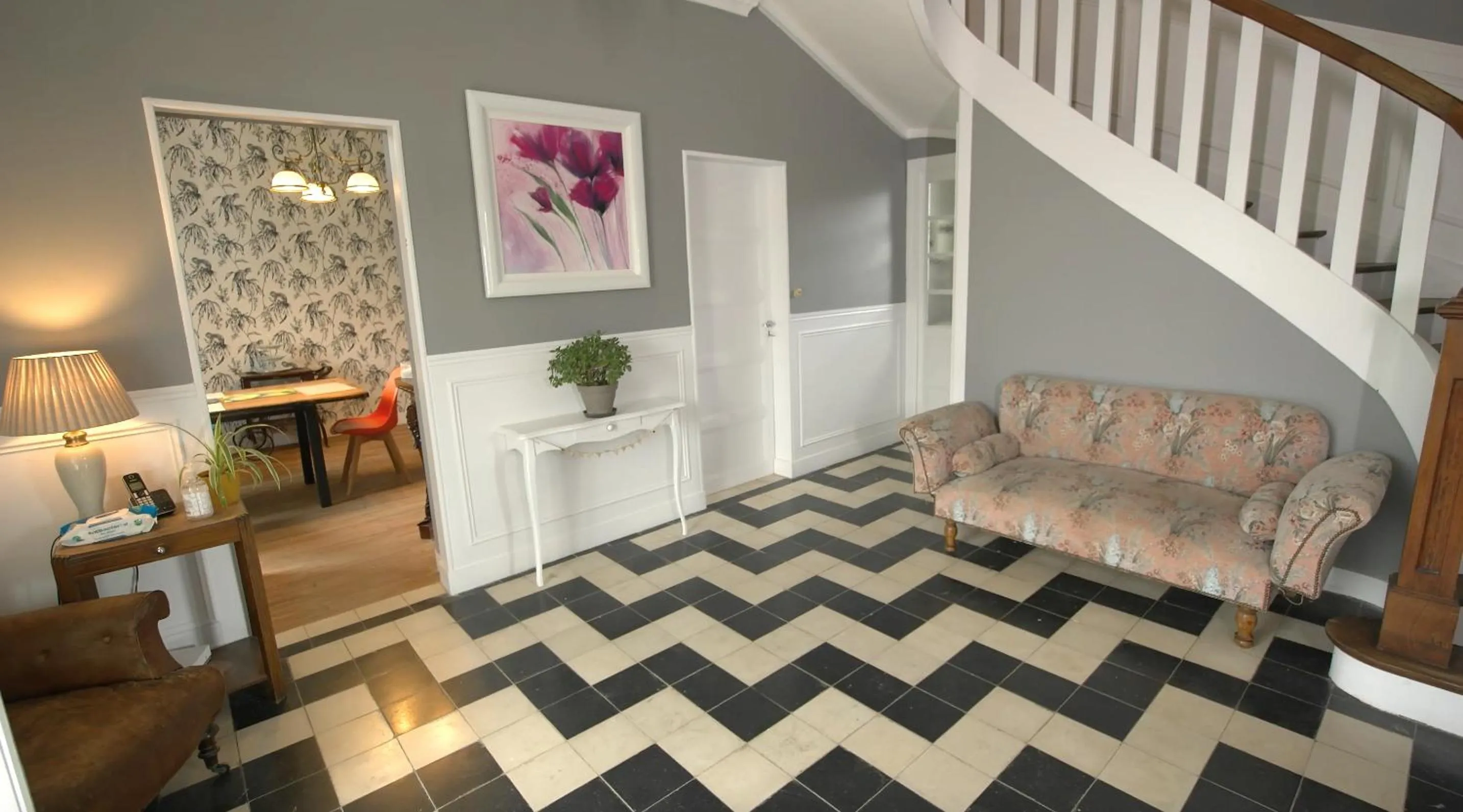 Facade/entrance in R & R BERGERAC