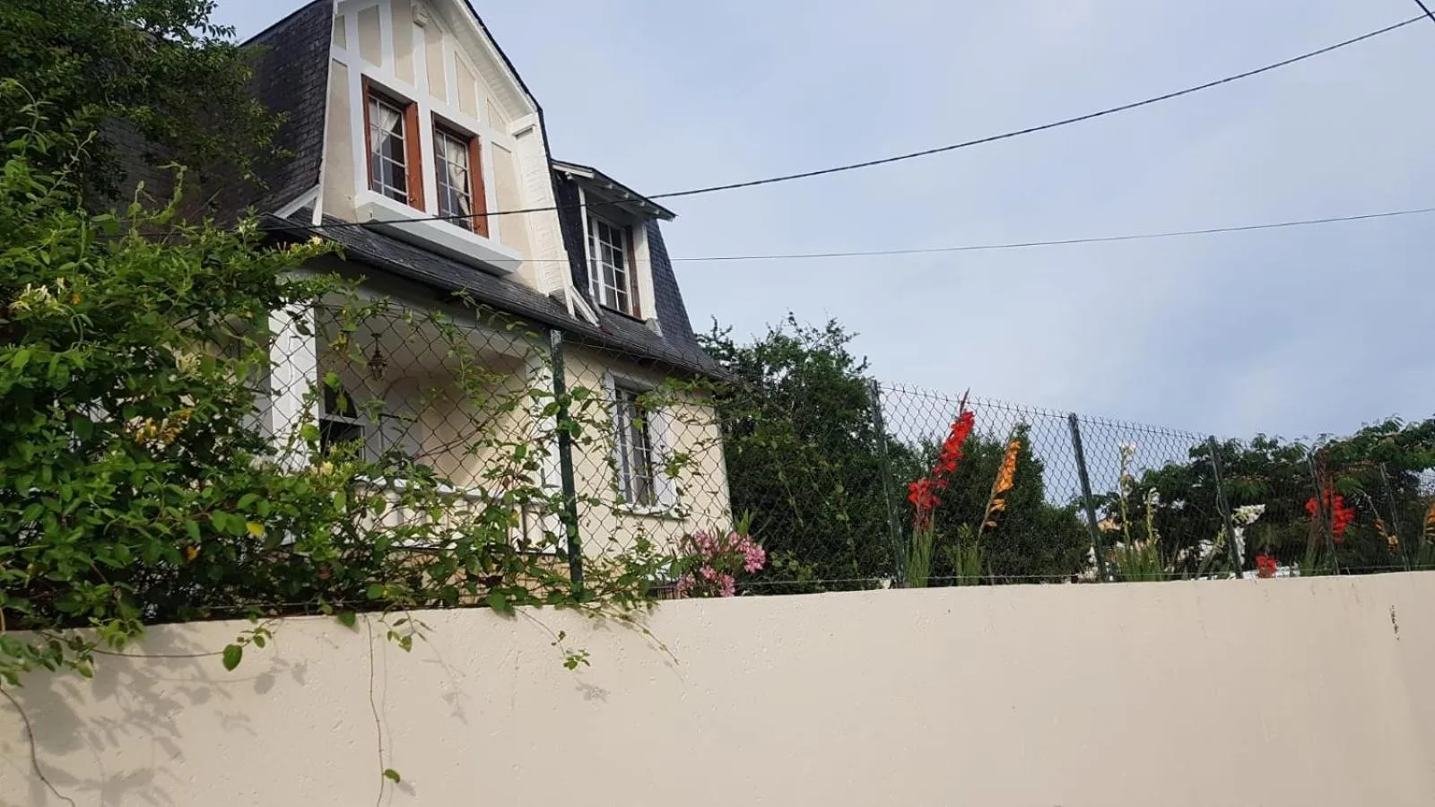 Property building in R & R BERGERAC