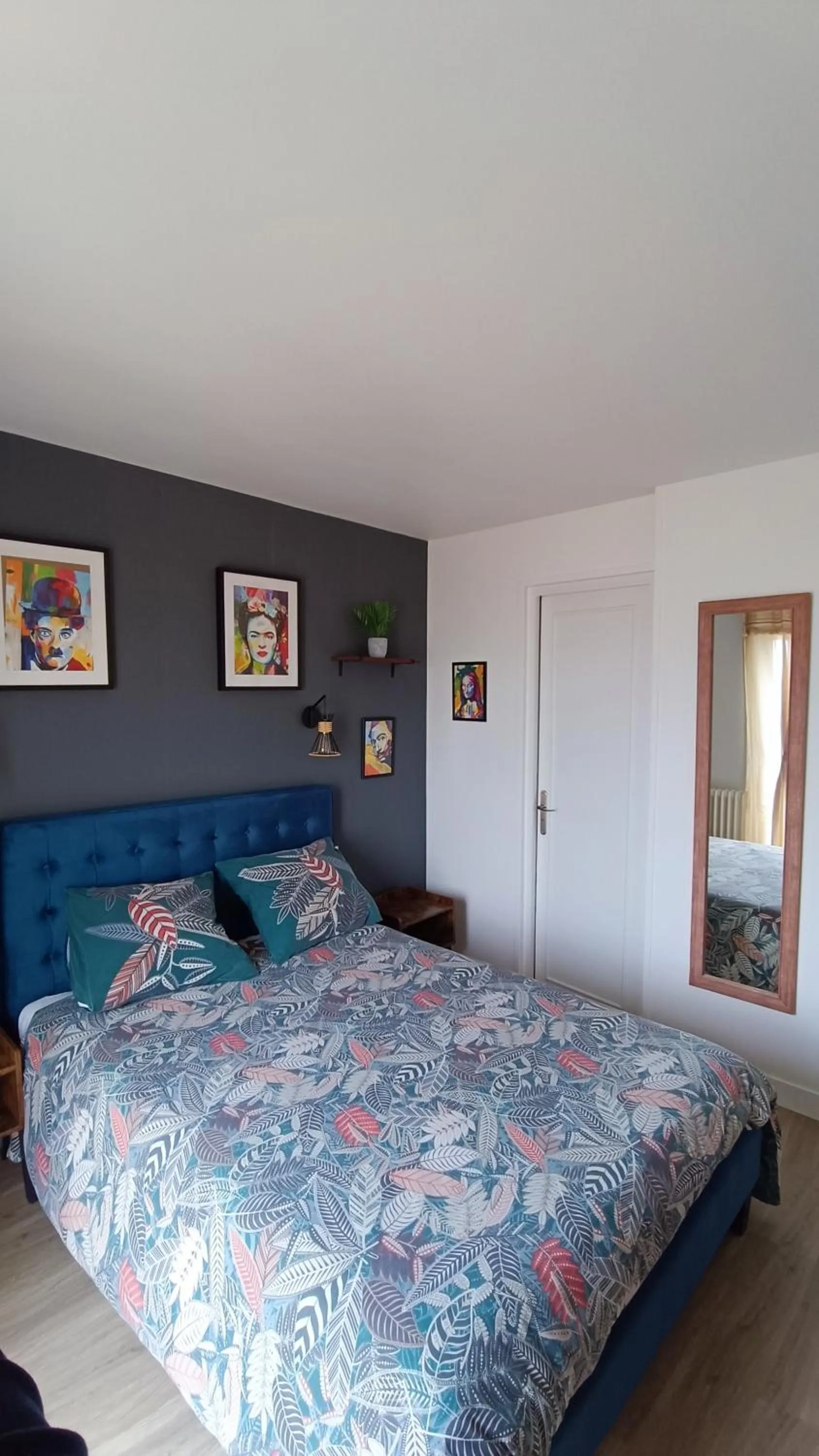 Bed in New Hôtel de la Mer