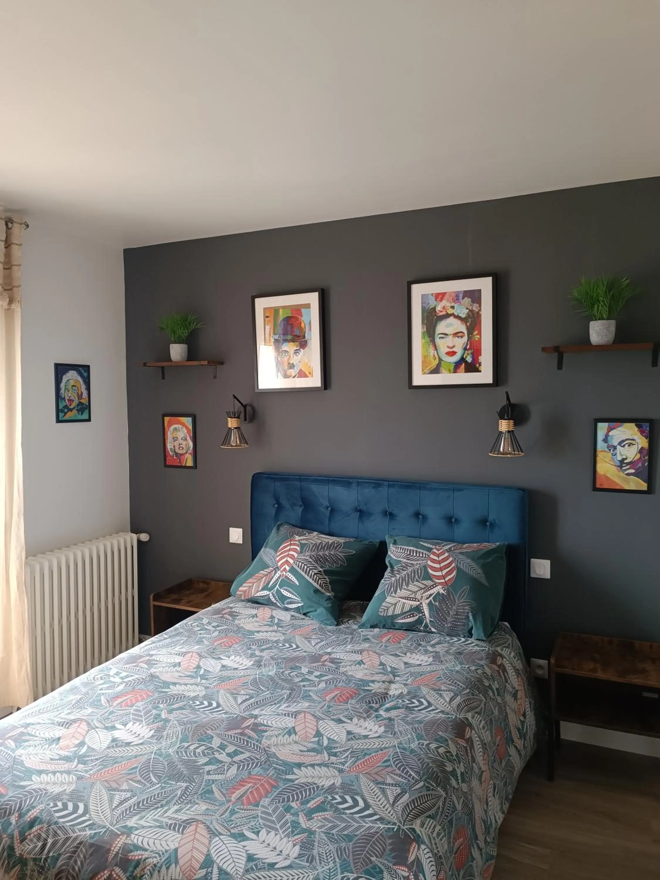 Bed in New Hôtel de la Mer