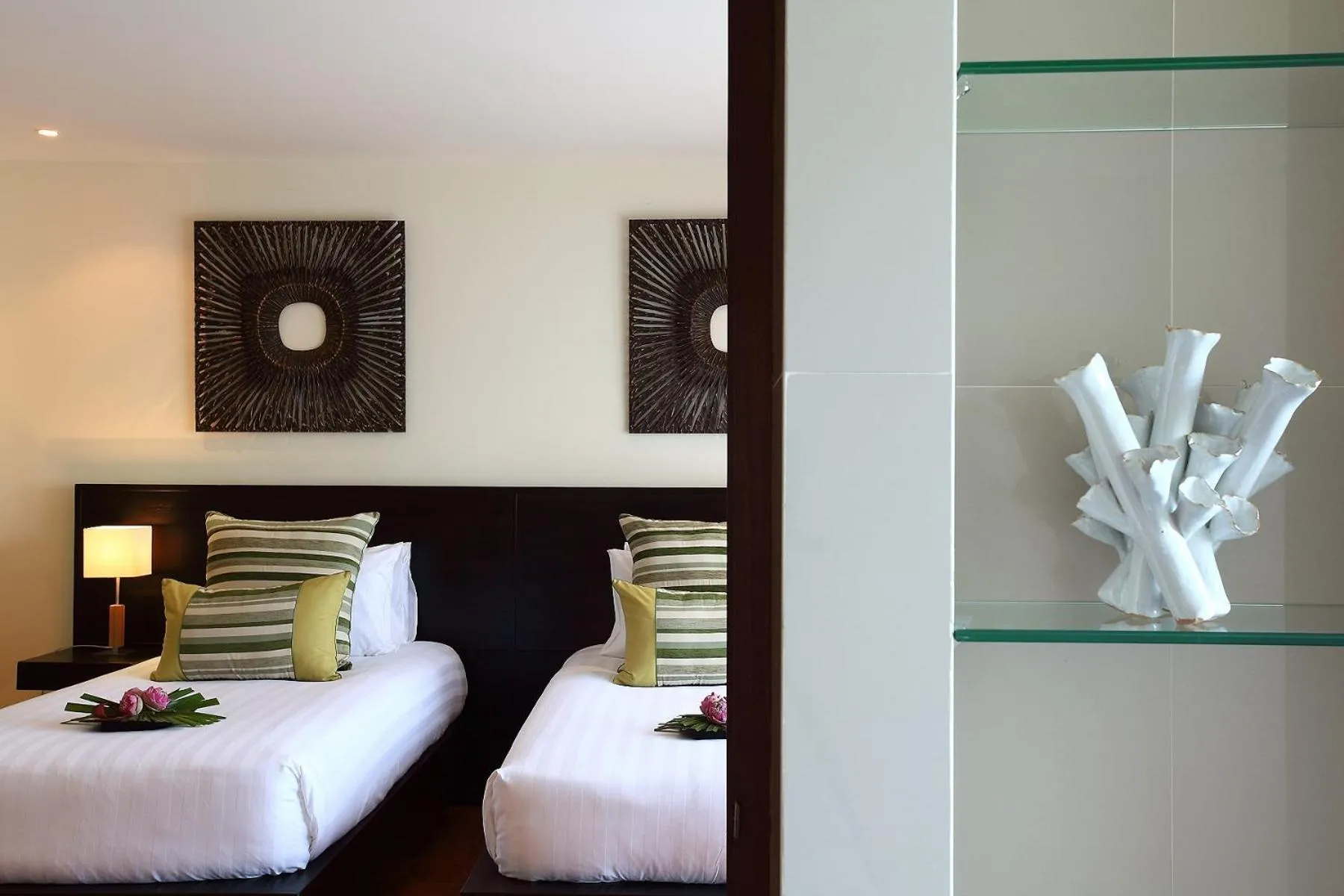 Bed in Villa Alpha - Seaview Private Villa
