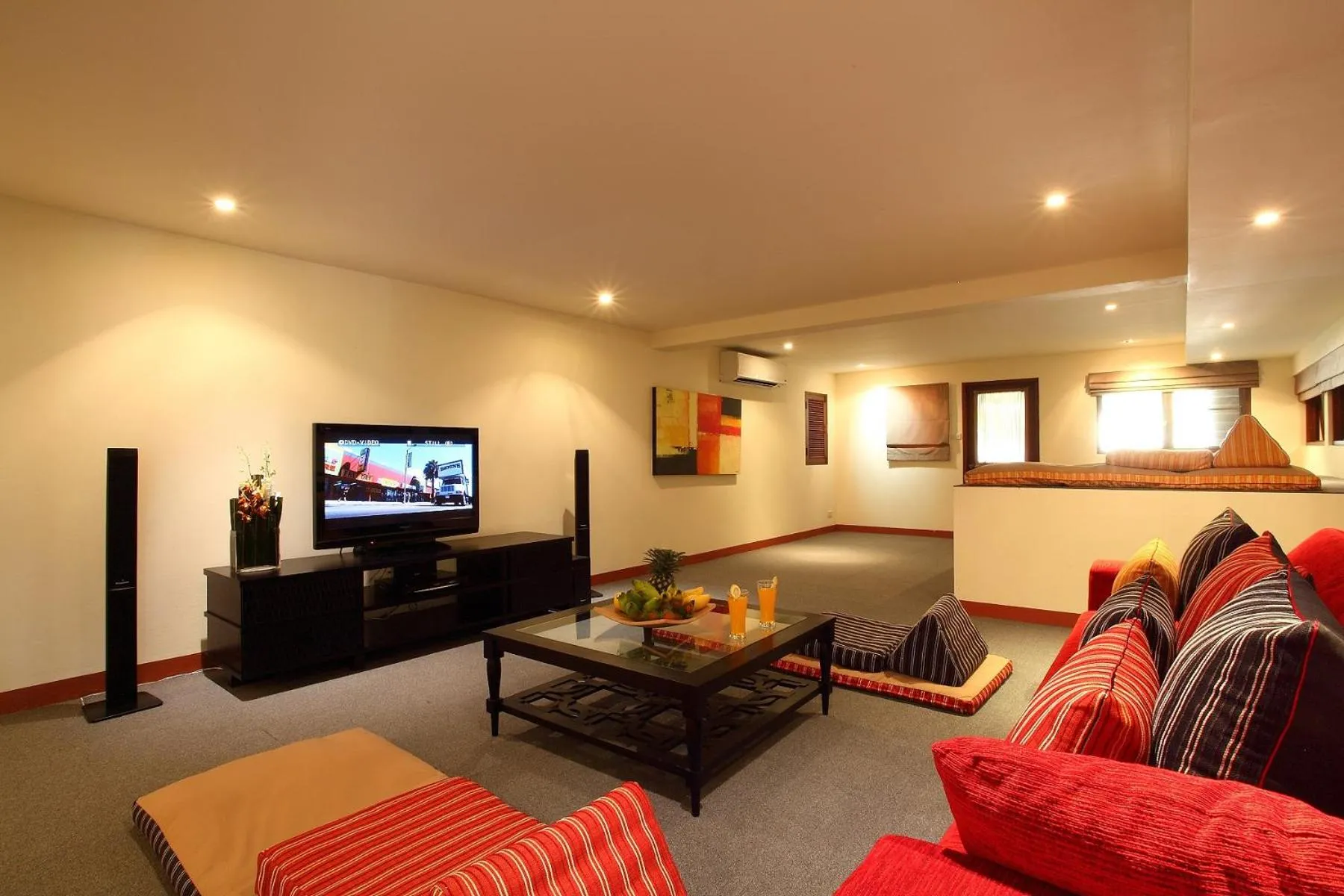 Entertainment in Villa Alpha - Seaview Private Villa