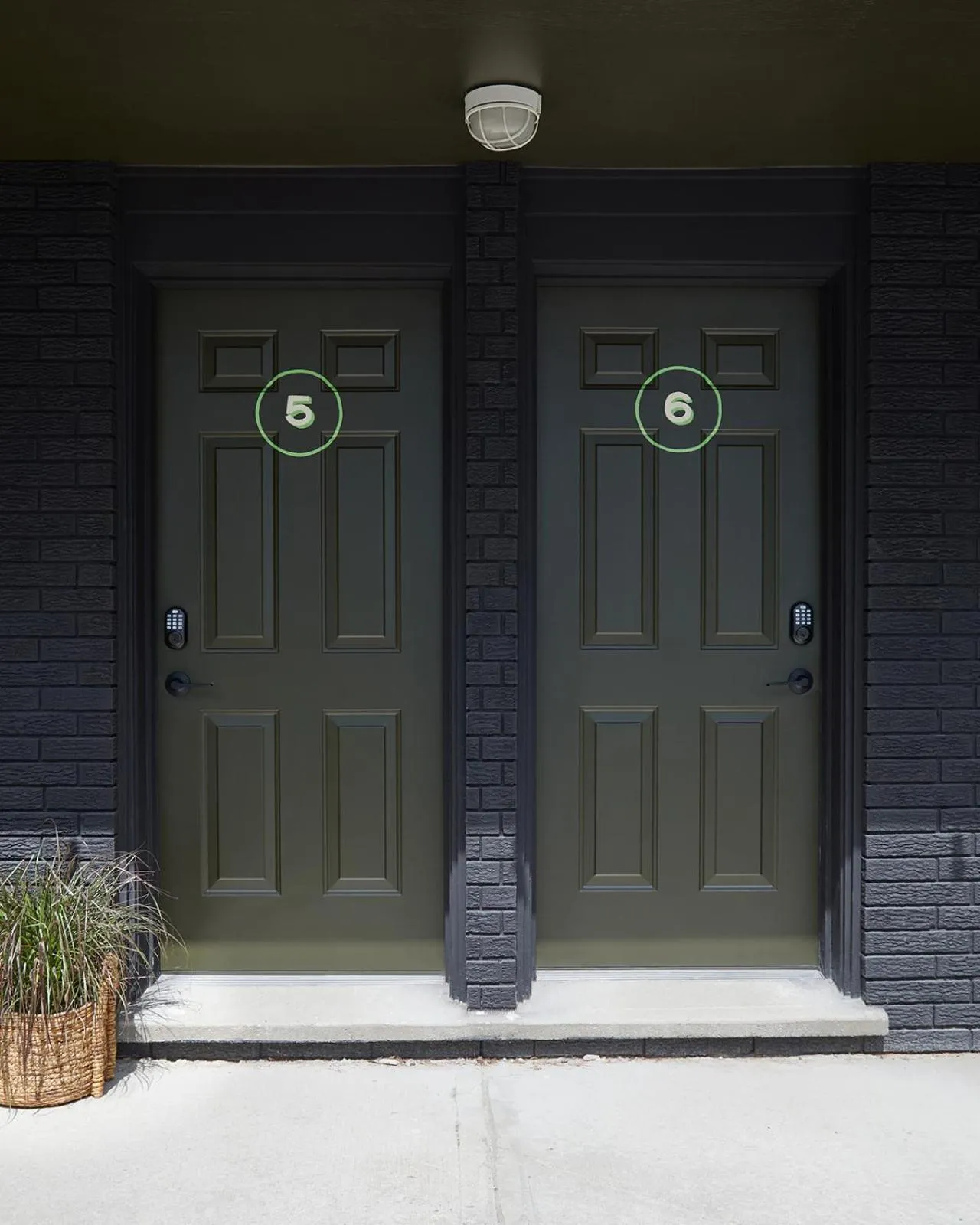Facade/entrance in Somewhere Inn Calabogie