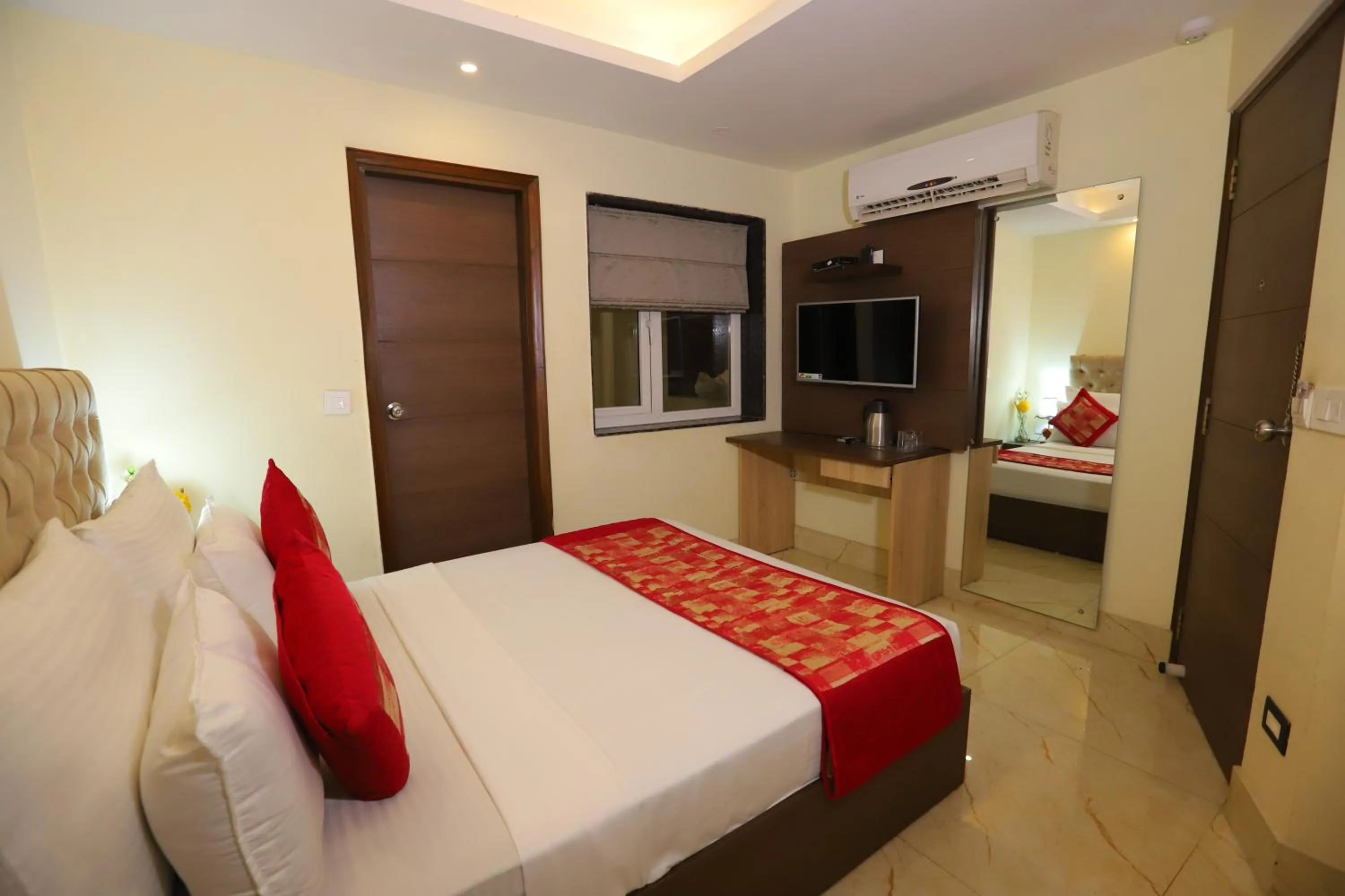 Photo of the whole room in Hotel Mayur Assam - New Delhi Railway Station