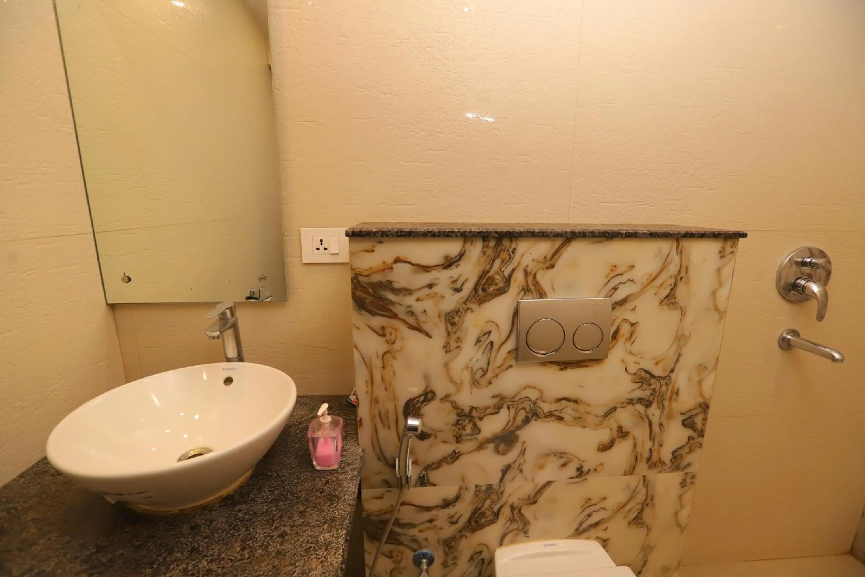 Bathroom in Hotel Mayur Assam - New Delhi Railway Station