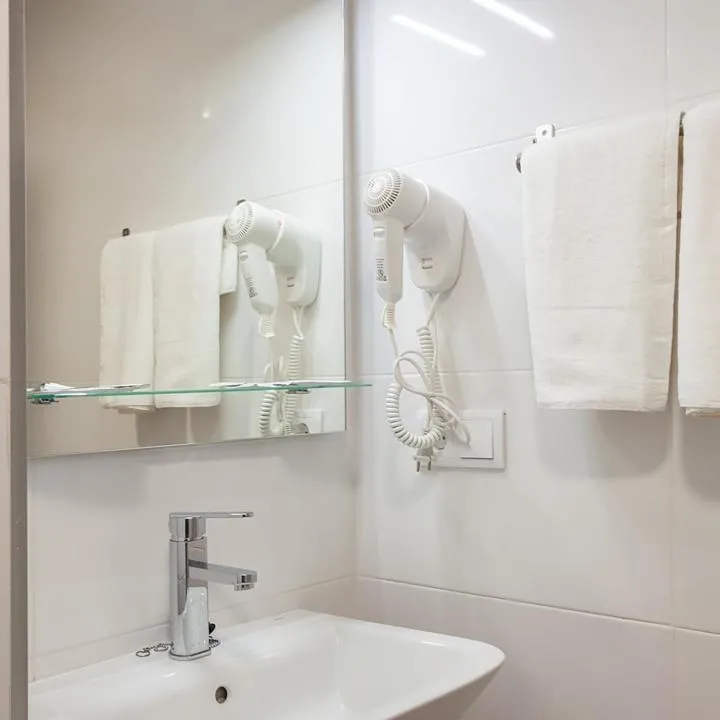 Bathroom in Hotel Prada.