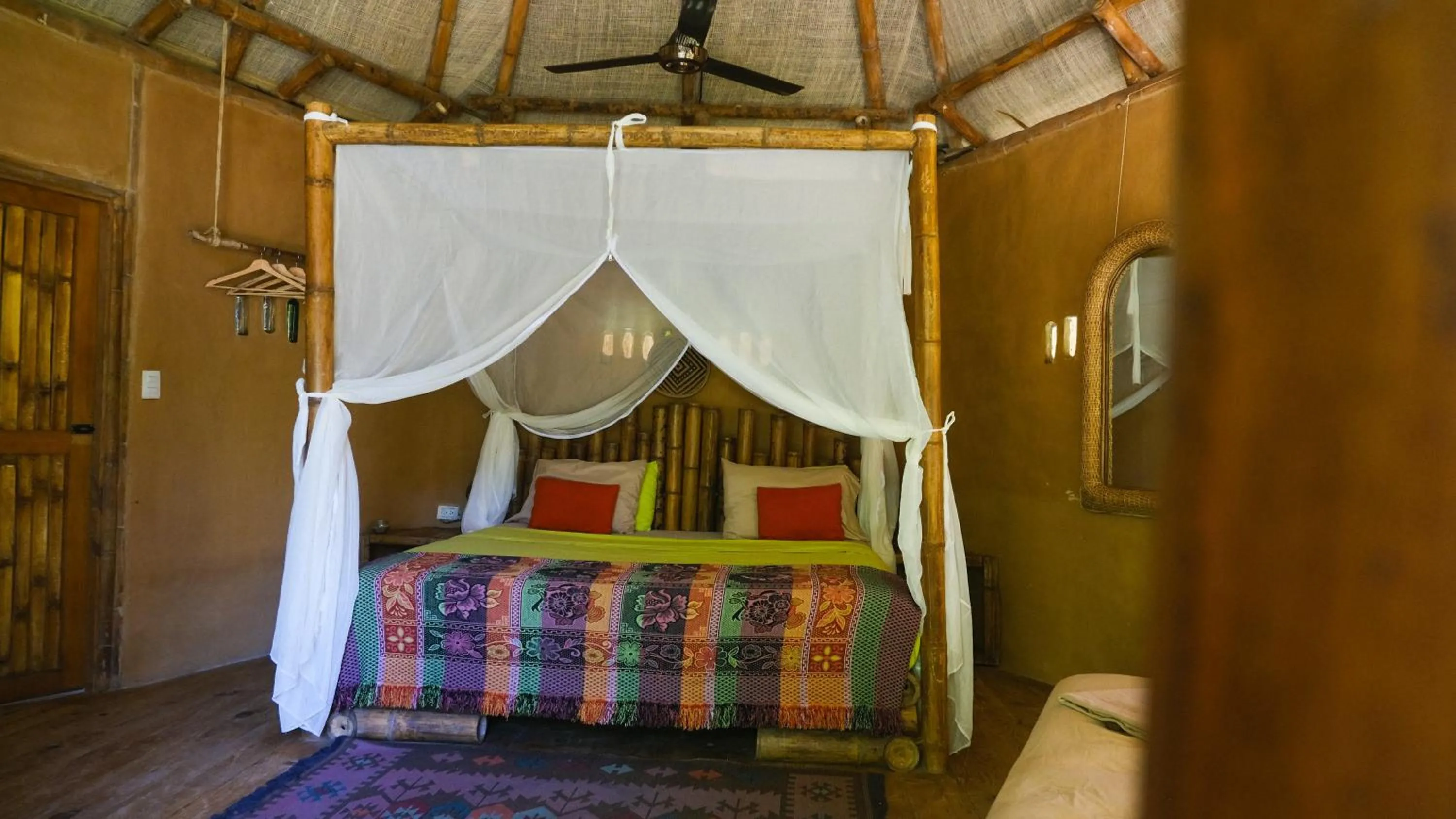Double Room with Private Bathroom in Yay Sustainable