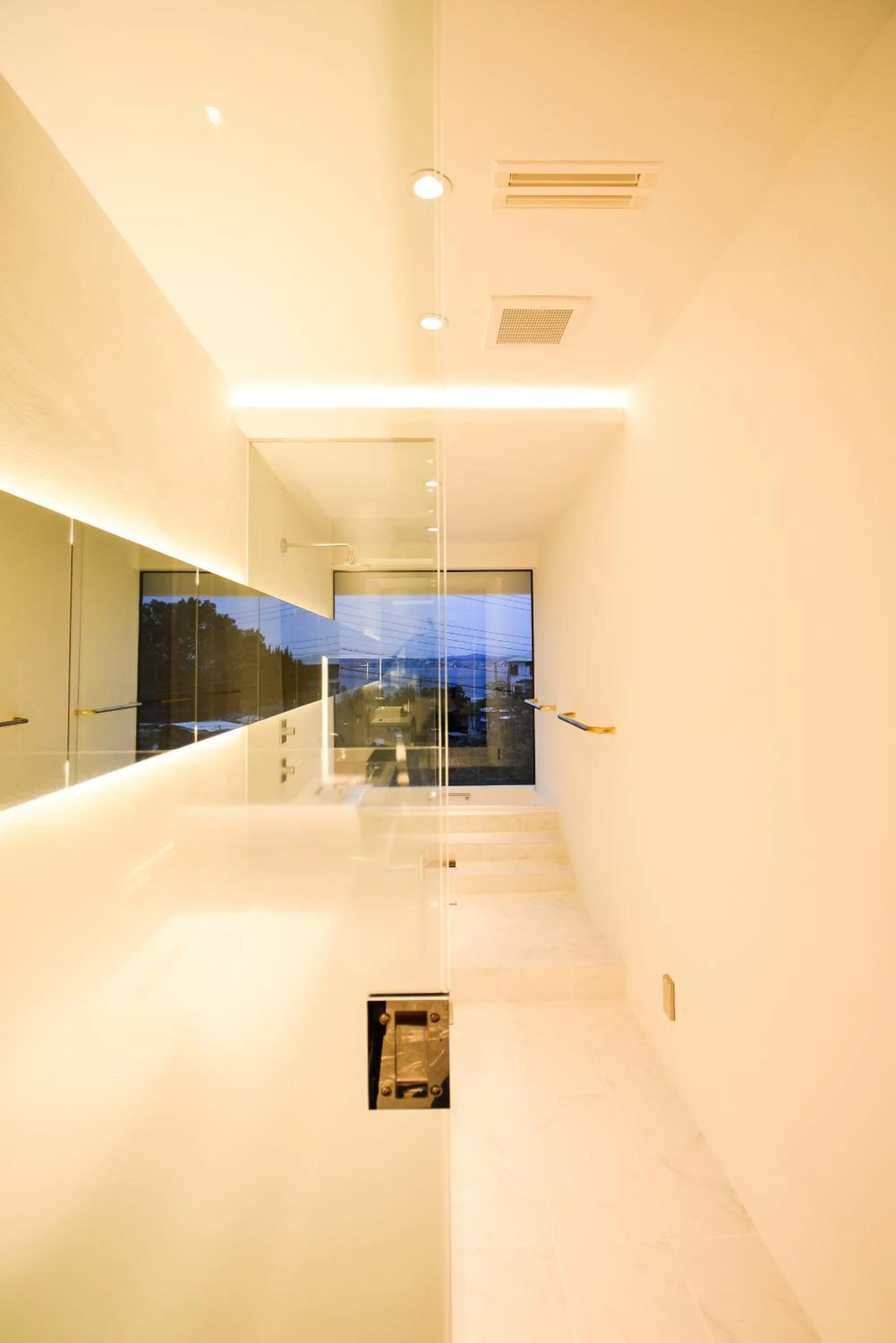 Bathroom, Bed in Wellis Villa HANARE