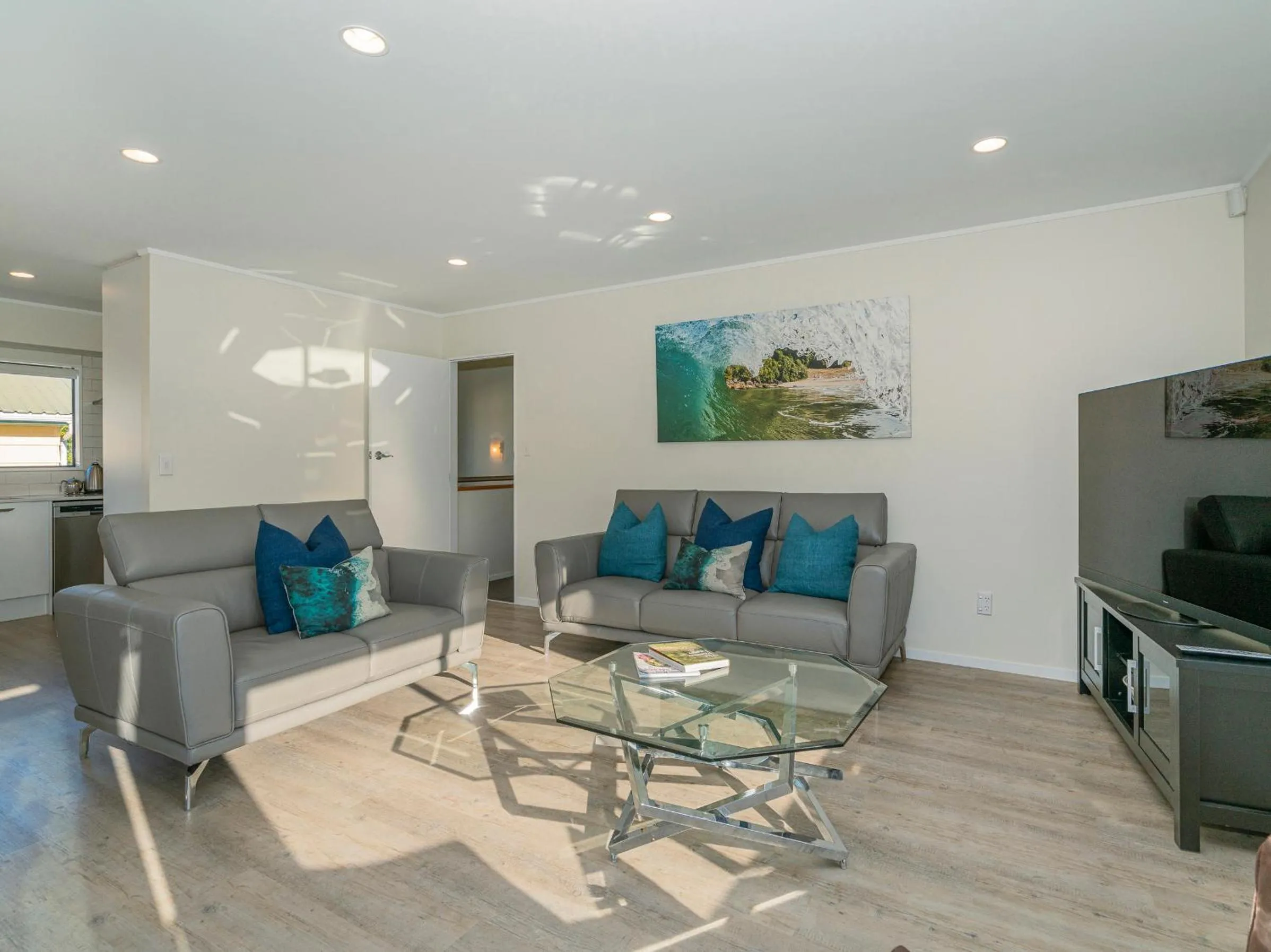 Harbour View - Whangamata Holiday Home