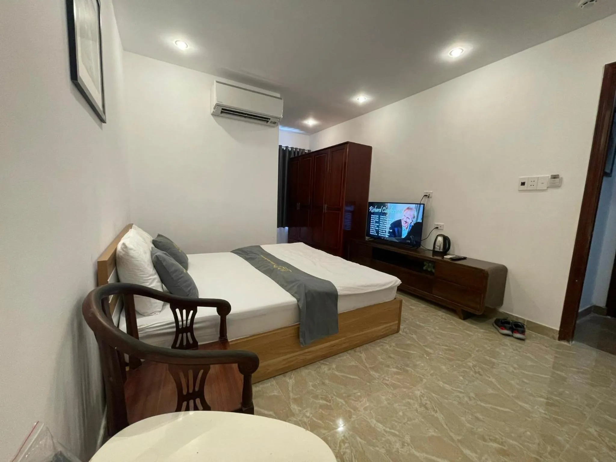TV and multimedia, Bed in Senho Hotel