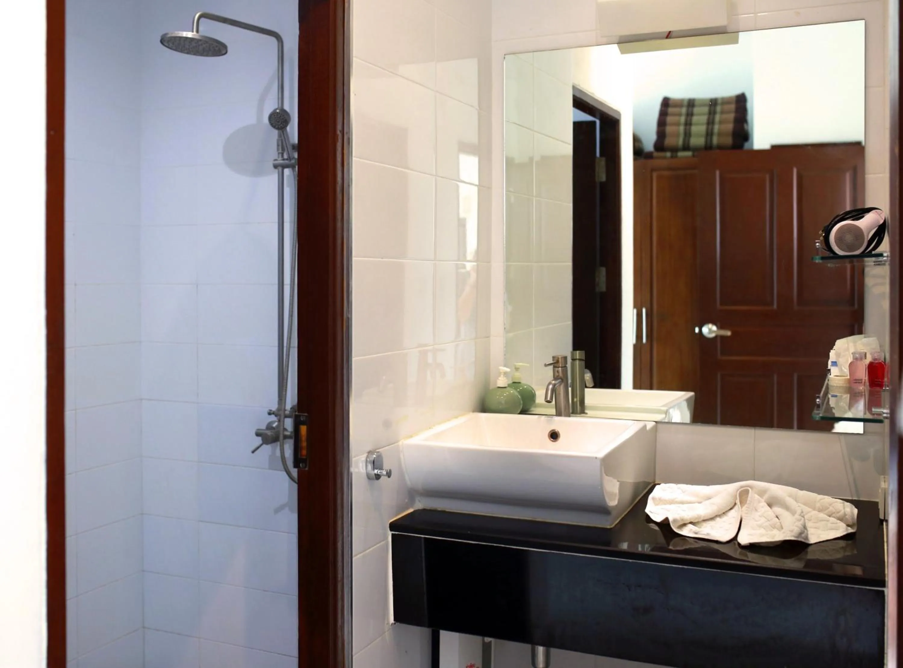 Shower in Lanta Sport Resort